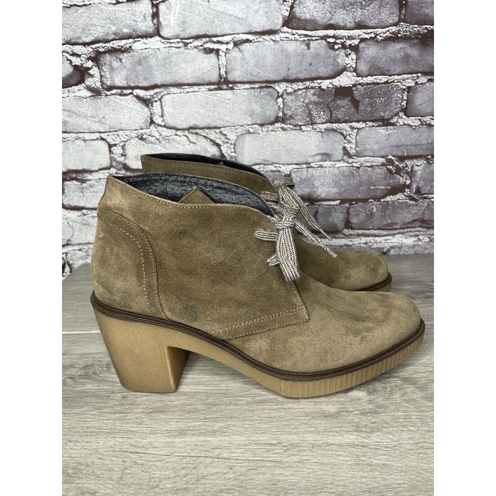 Other TONI PONS Winter Taupe Suede Ankle High Top Lace Heel Bootie Size US 10.5 / IT 40.5 - 20 Thumbnail