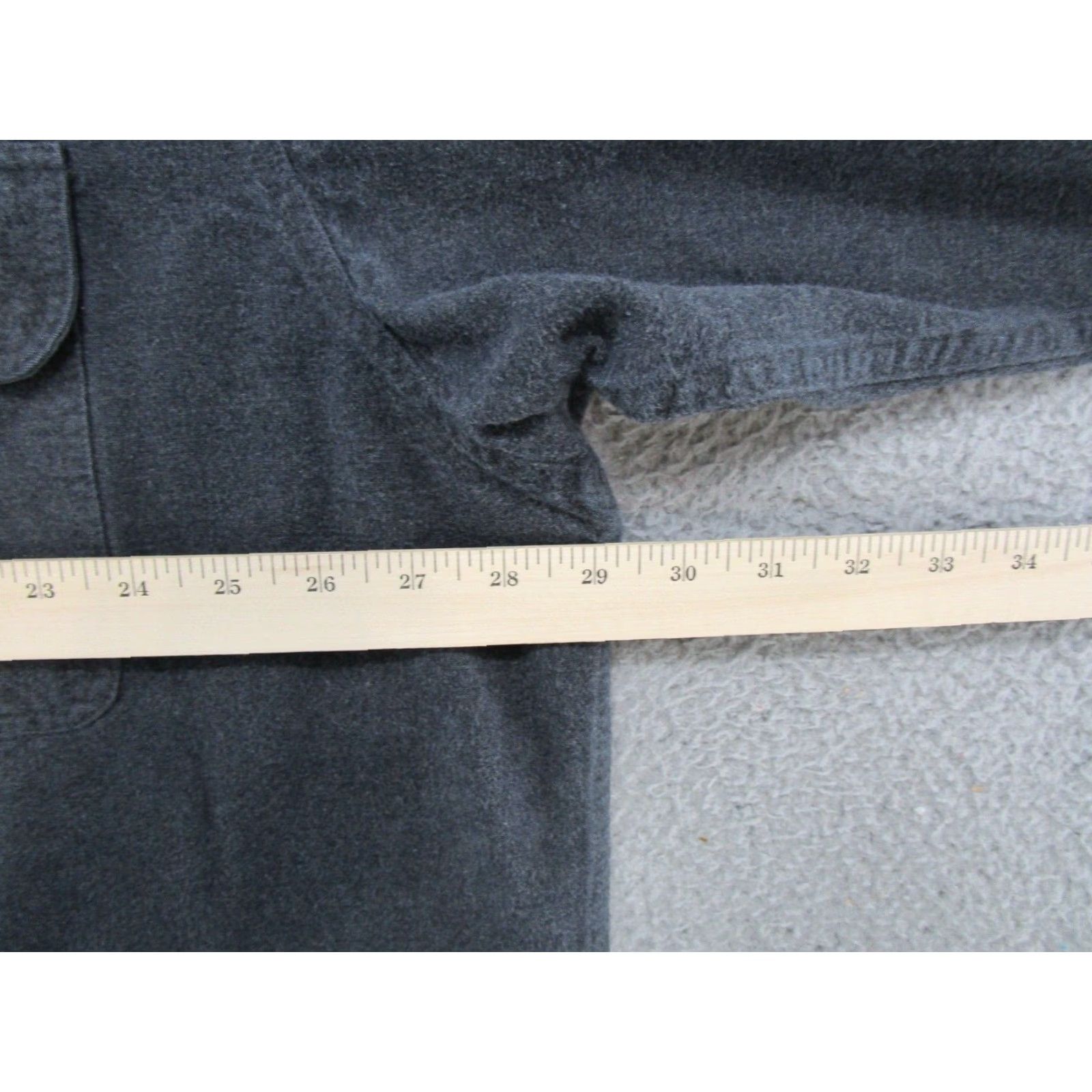Vintage Guide Series Heavy Cotton Flannel Chamois Shirt Button Up Outdoors 2XLT Gray Cotton Classic Mens Long Sleeve Pocketed Button-Down Shirt Size US XXL / EU 58 / 5 - 6 Thumbnail
