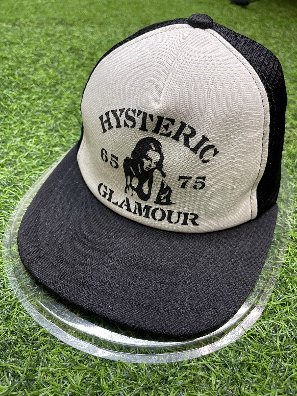 Hysteric Glamour × Japanese Brand HYSTERIC GLAMOUR HATS NAKED GIRL DESIGNER Size ONE SIZE - 8 Thumbnail