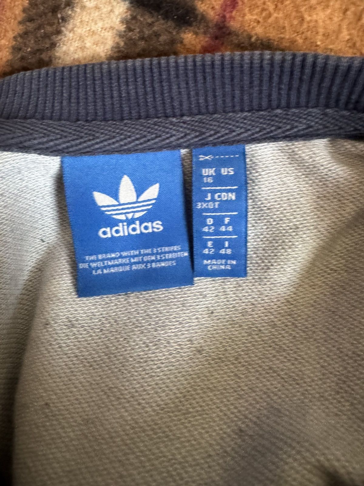 Adidas RARE Women's adidas Originals Cirandeira Sweater Size M / US 6-8 / IT 42-44 - 2 Thumbnail