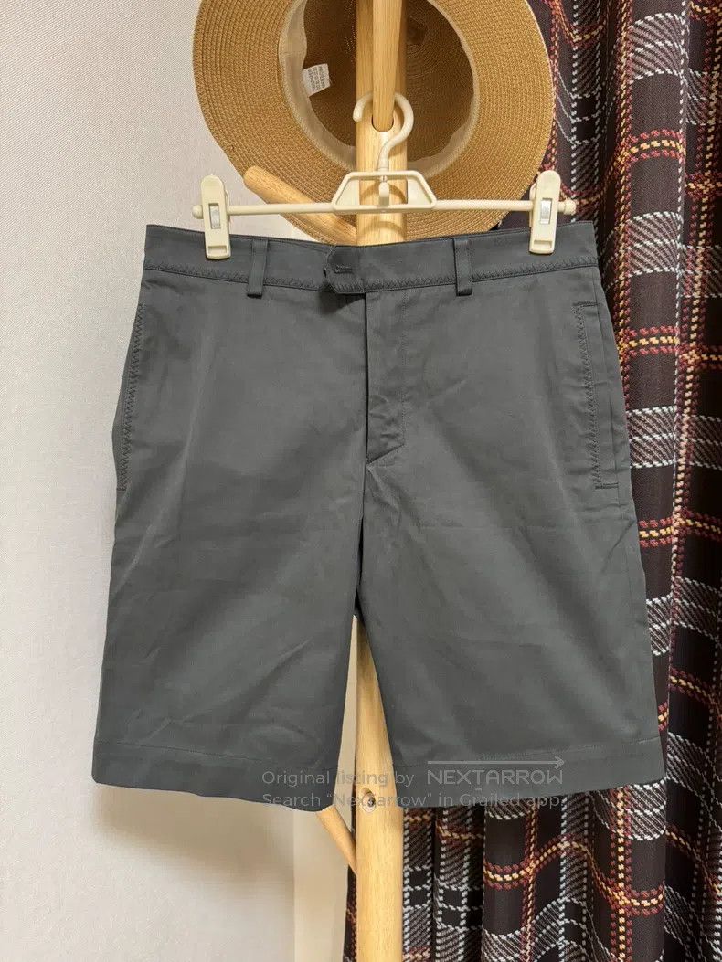 Hermes Hermes Shorts with unique design on the back pockets Size US 38 / EU 54 - 1 Thumbnail