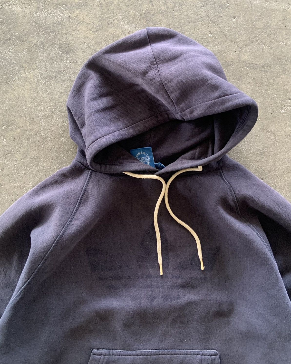Adidas × Japanese Brand × Vintage 2000s Adidas Trashed Faded Navy Boxy Hoodie Size US M / EU 48-50 / 2 - 2 Thumbnail