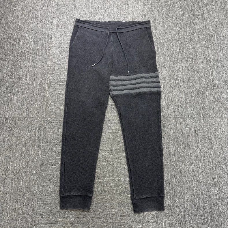 Thom Browne Thom Browne size3 Havvag patterned casual trousers Size US 27 - 1 Thumbnail