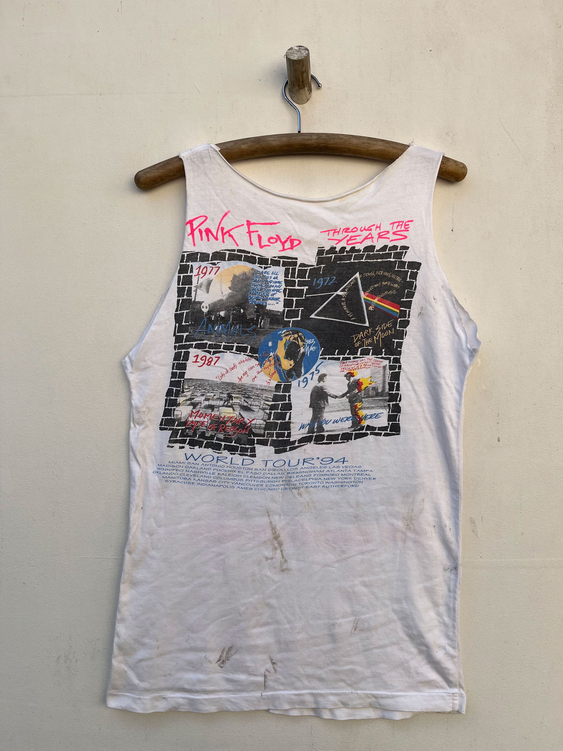 Band Tees Vintage Pink Floyd English Rock Sleeveless World Tour 94 Size US M / EU 48-50 / 2 - 2 Thumbnail