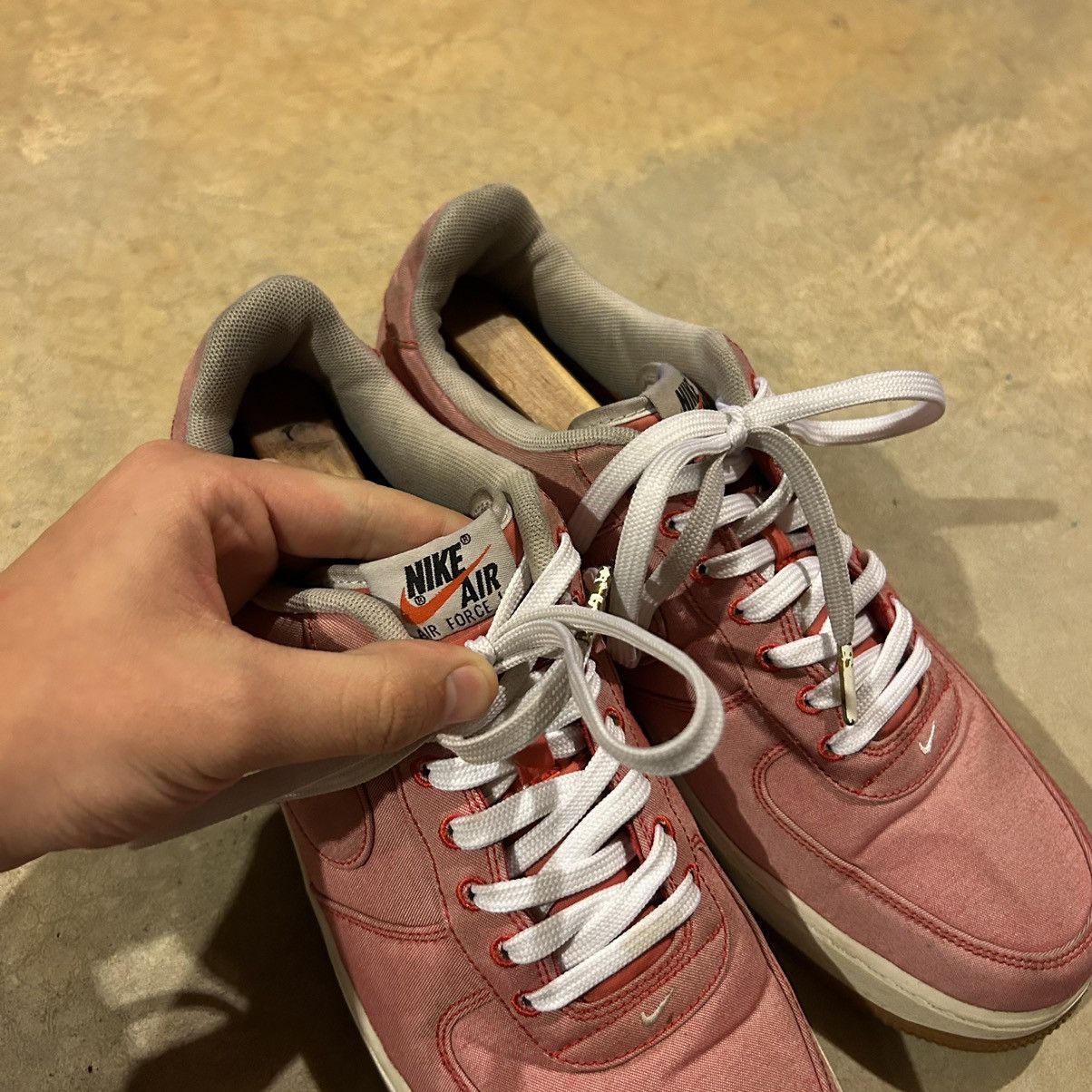 Japanese Brand × Nike Nike Air Force 1 Low ‘07 LV8 Pink 2015 US 10.5 Size US 10.5 / EU 43-44 - 7 Thumbnail