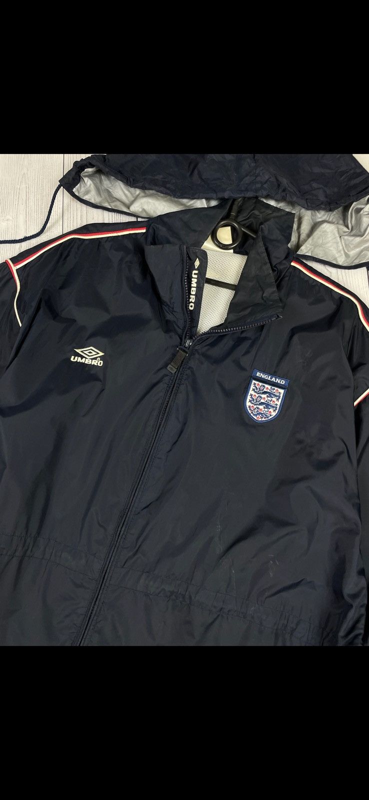 Umbro Vintage umbro England soccer jacket size L logo Size US L / EU 52-54 / 3 - 3 Thumbnail