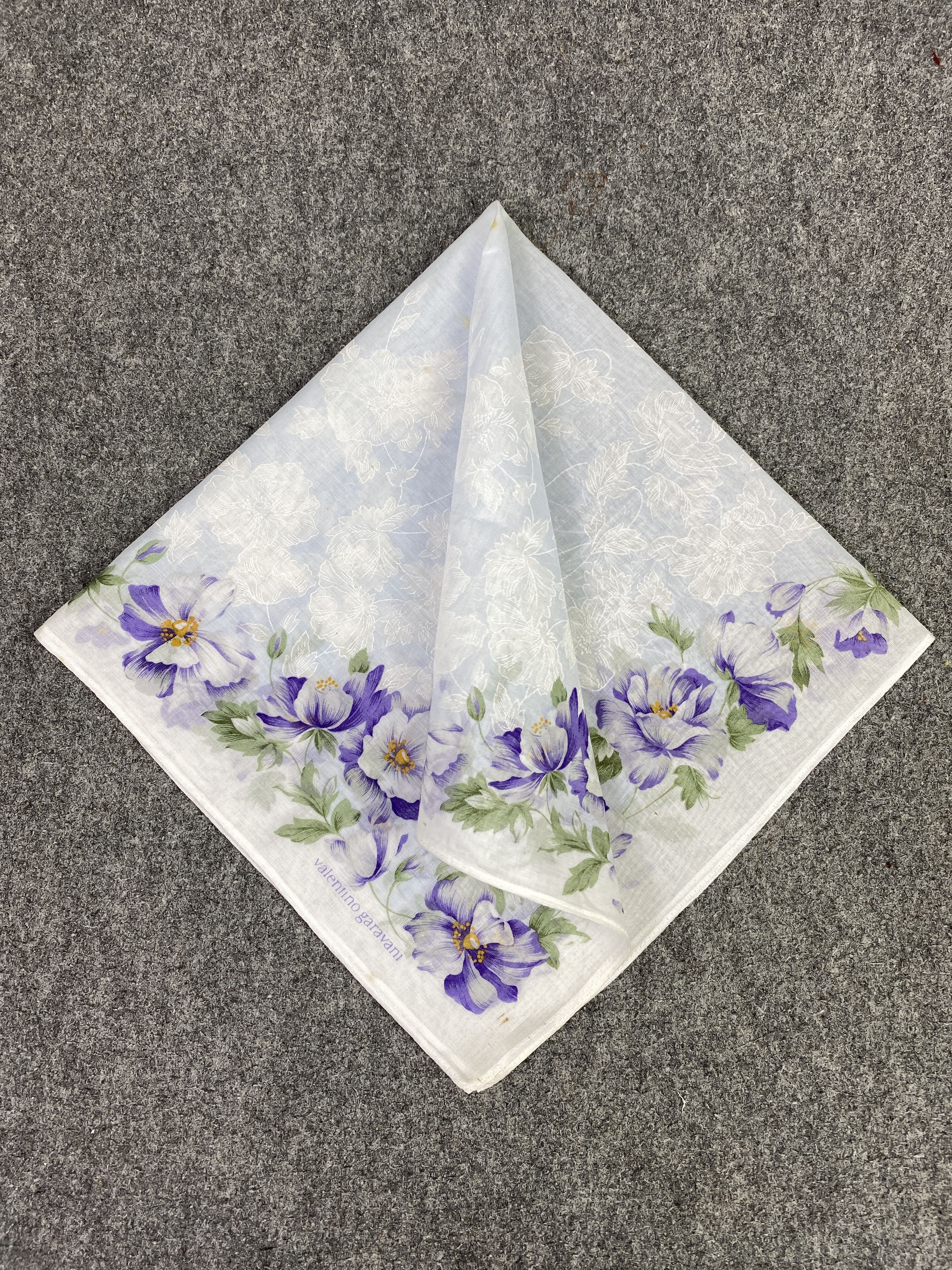Valentino Valentino Garavani Handkerchief / Neckerchief KT0234 Size ONE SIZE - 3 Thumbnail