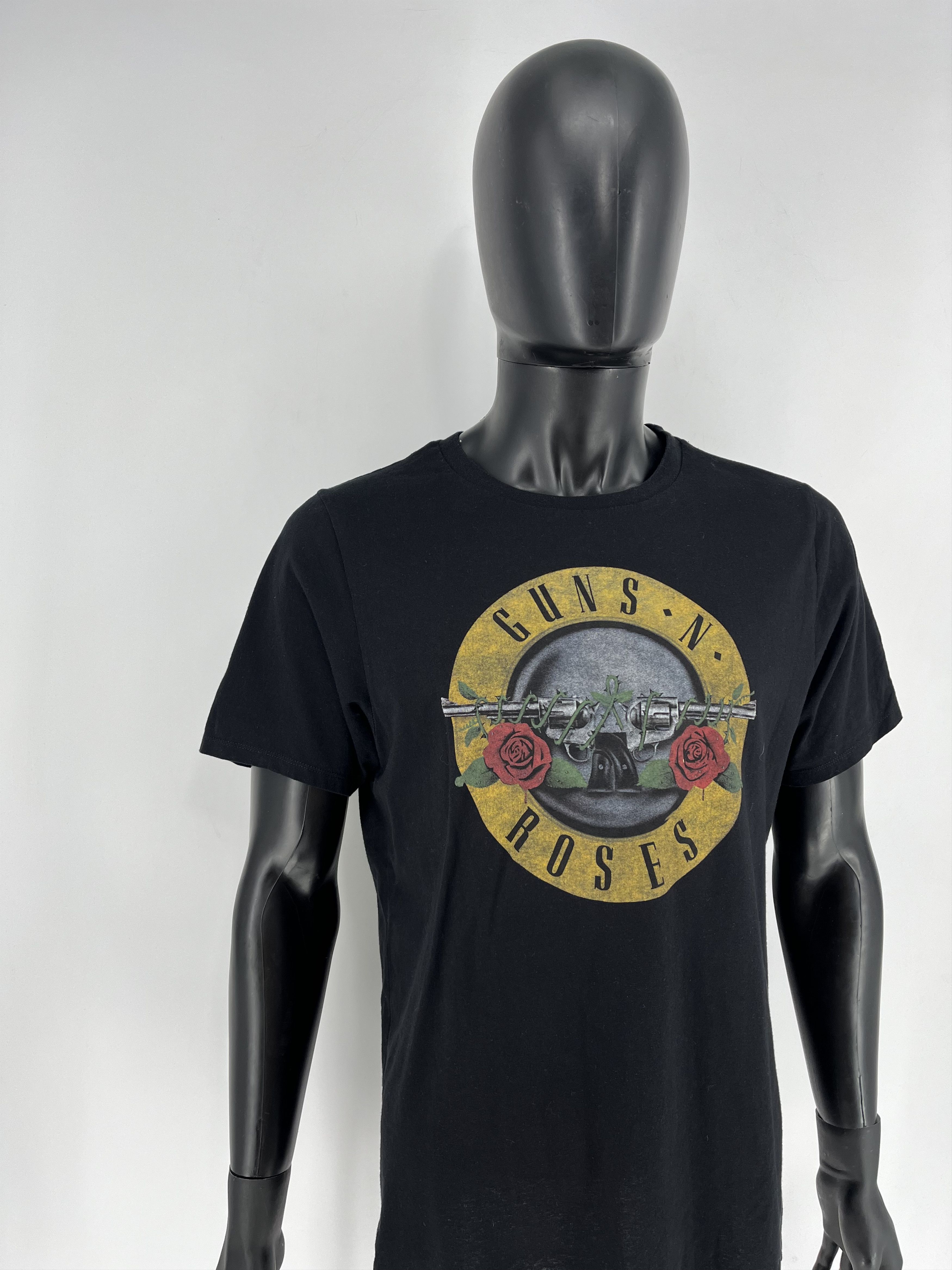 Band Tees Vintage Guns N’ Roses 🌹 Big Logo Official Merchd T-Shirt Size US M / EU 48-50 / 2 - 3 Thumbnail