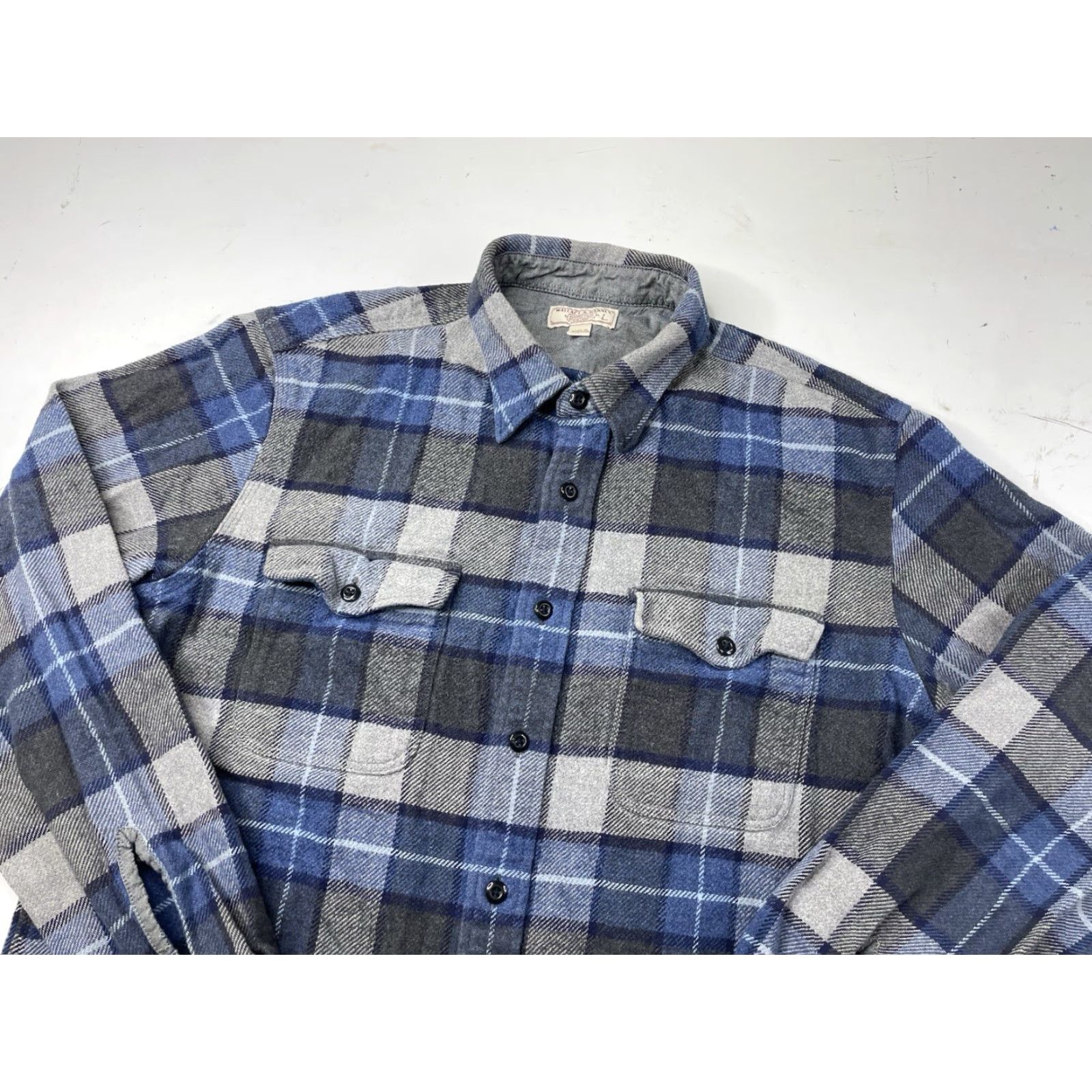 J.Crew J.CREW Wallace & Barnes Flannel Shirt Mens Large Heavyweight Plaid Cotton Blue Button-Up Long Sleeve Casual Addl. Details: Cuffs Damage/Sleeve Stain Size US L / EU 52-54 / 3 - 2 Thumbnail