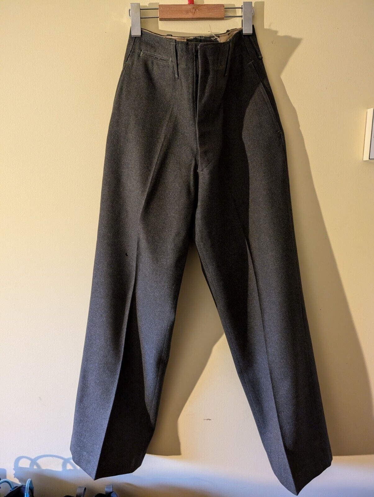 Other WW2 1944 Vintage United States Marine(?) Wool Pants Size US 26 / EU 42 - 2 Thumbnail