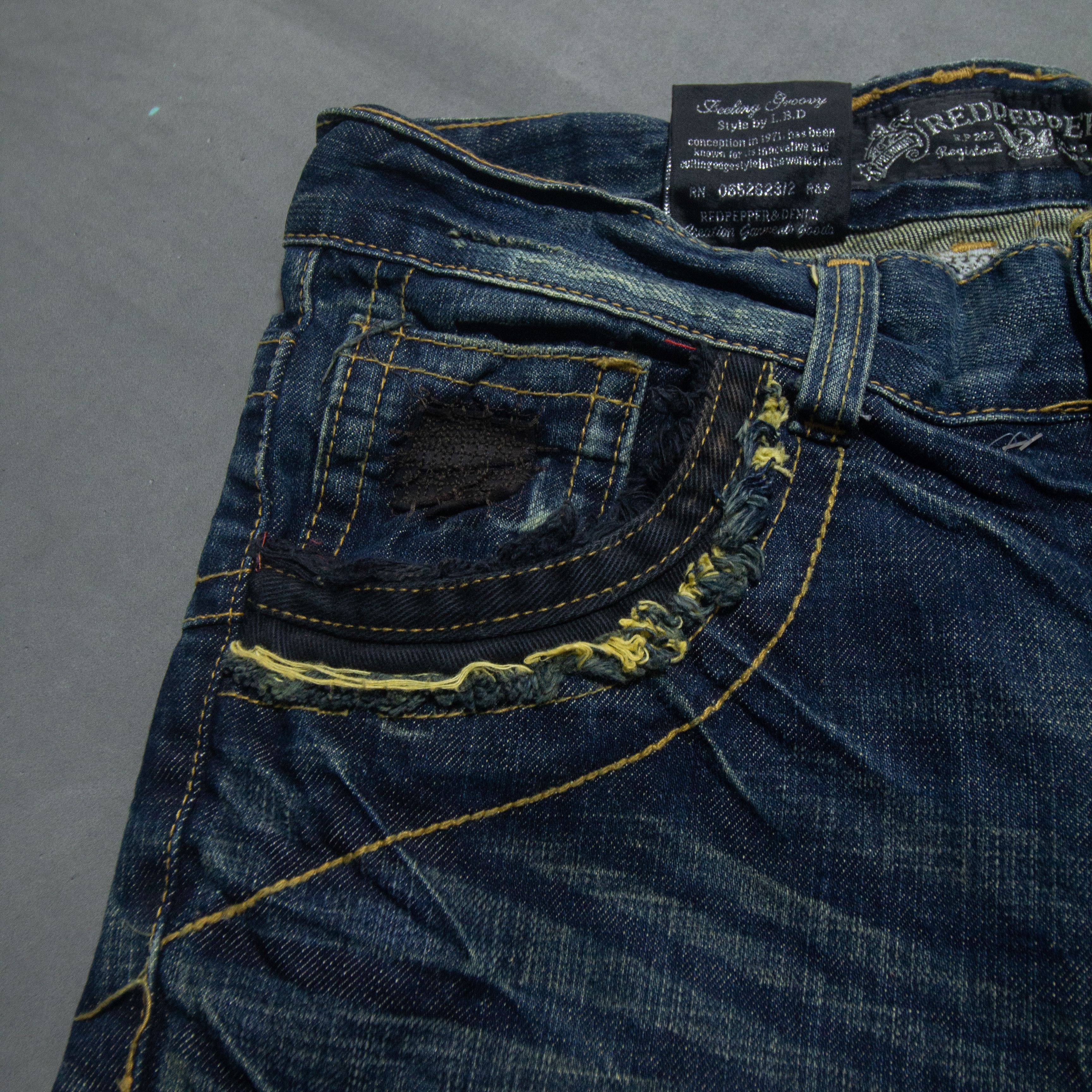 If Six Was Nine × Japanese Brand × Le Grande Bleu (L.G.B.) RED PEPPER SPELLOUT FADED JEANS Size US 32 / EU 48 - 7 Thumbnail