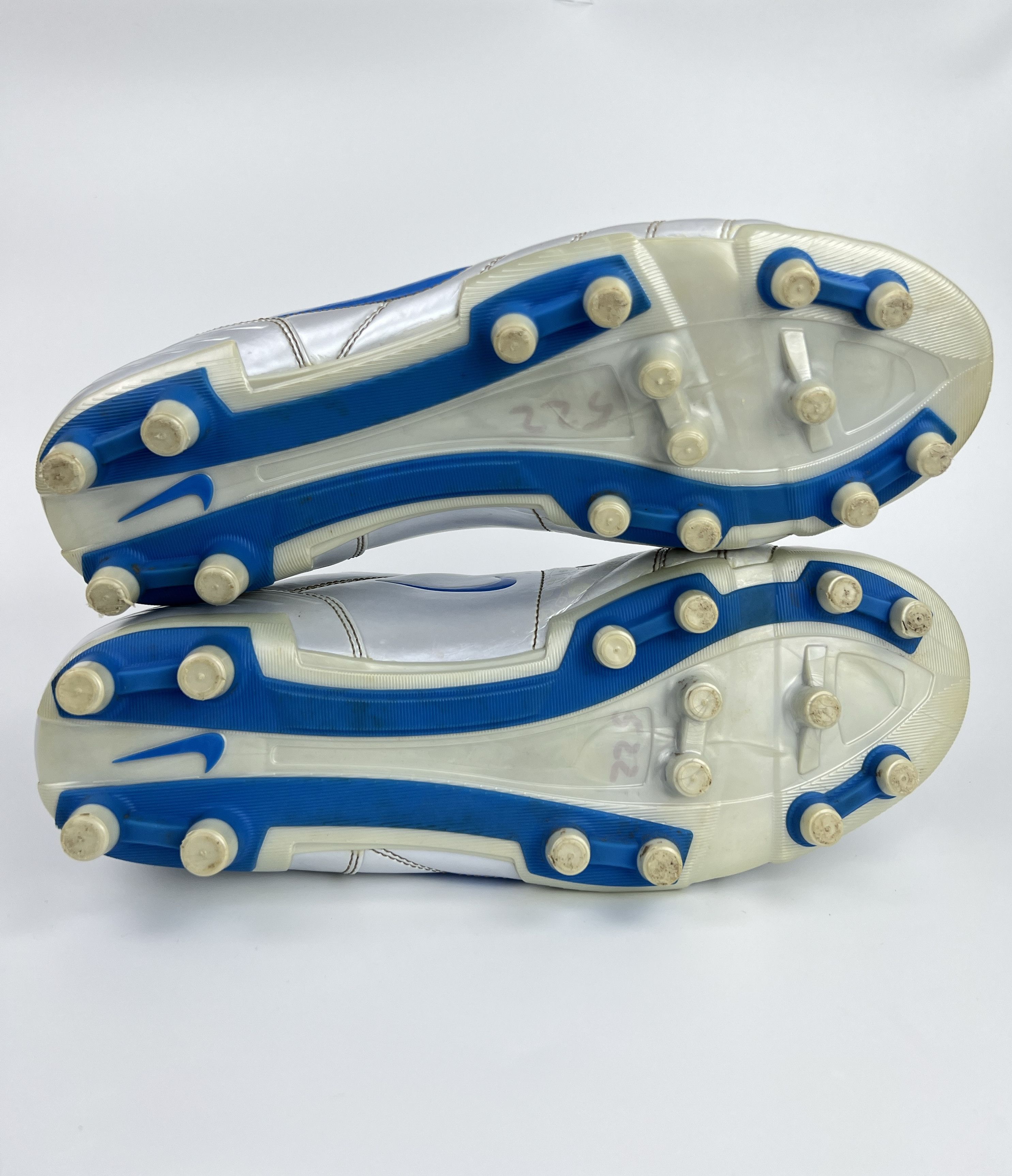 【NIKE】2006 TOTAL 90s shift TF Turf 2006 Nike Total 90 shift TF Turf Size 35.5 vintage soccer
