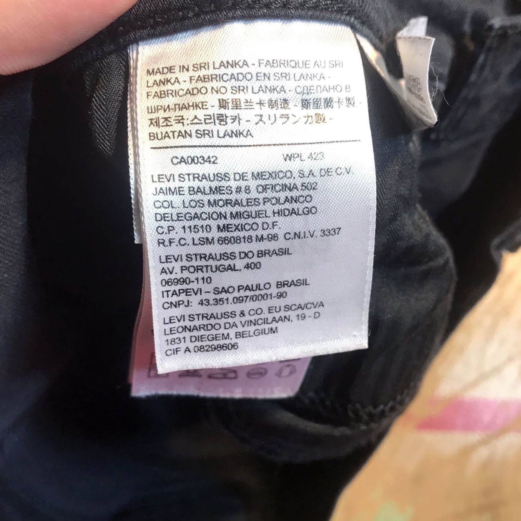 Levi's Levi's Jeans Womens 28x28 Black Skinny Stretch High Rise LINE 8 22774 Inseam 28in Slim 5-Pocket Denim Size 28" / US 6 / IT 42 - 7 Thumbnail