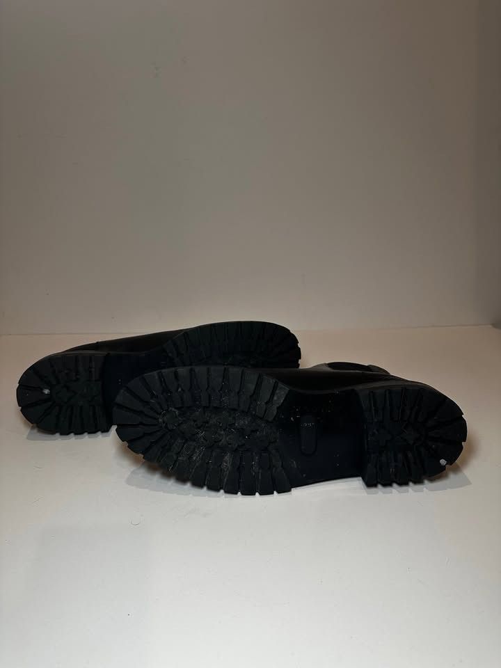 Common Projects Common Projects - Winter Lug Tread Chelsea Boot (45, US12) Size US 12 / EU 45 - 3 Thumbnail