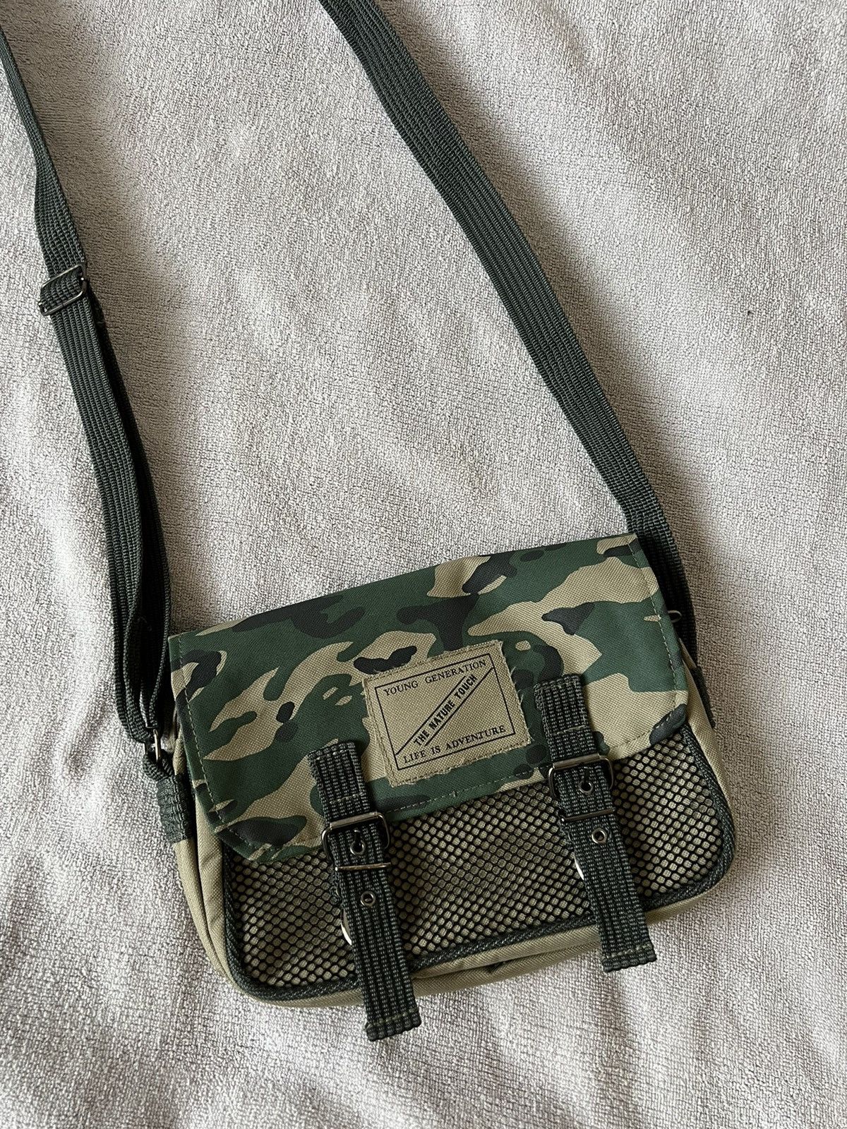 If Six Was Nine × Le Grande Bleu (L.G.B.) Vintage diesel style camouflage avant garde military bag Size ONE SIZE - 2 Thumbnail