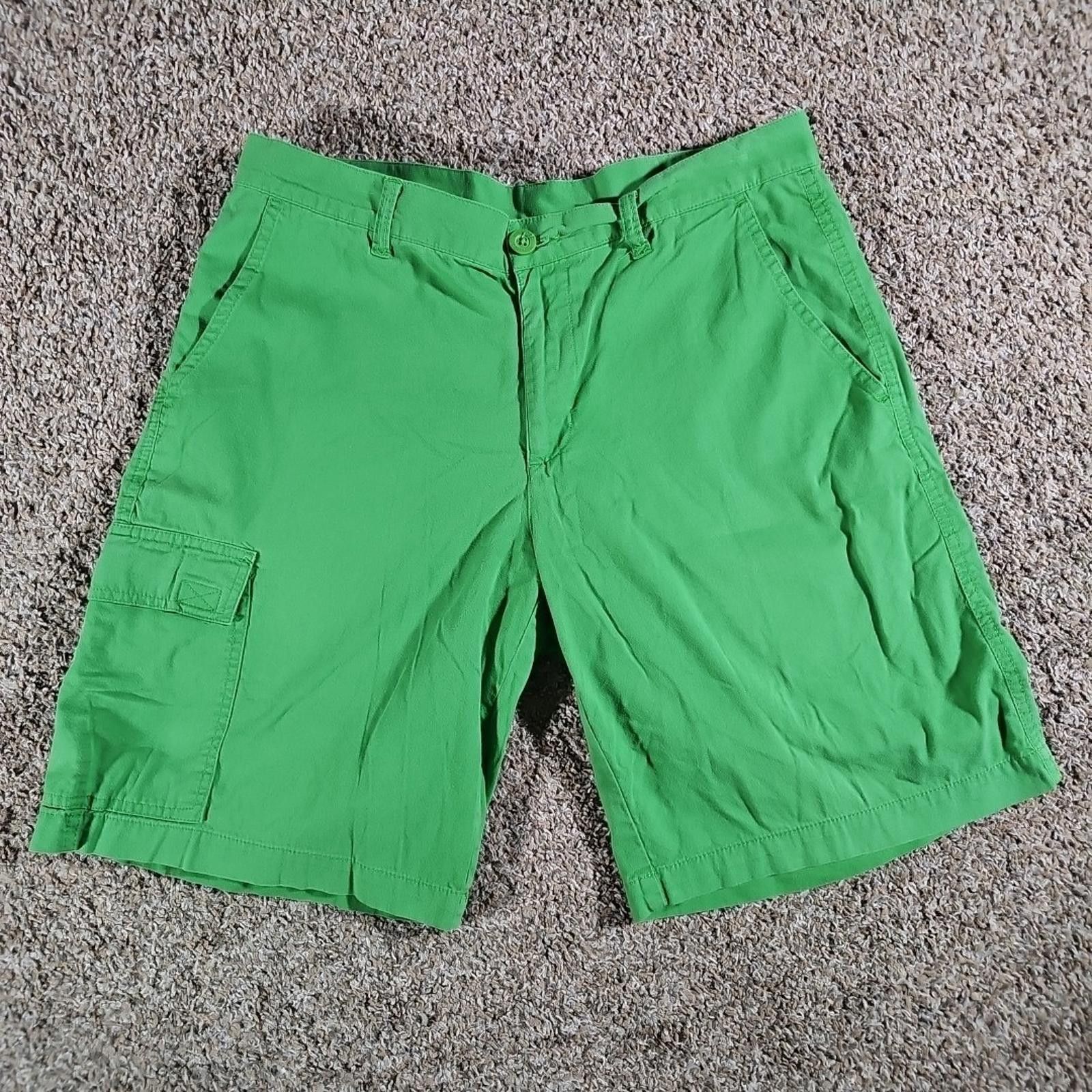 Columbia Columbia Green Shorts 34W 10L Size US 34 / EU 50 - 1 Thumbnail