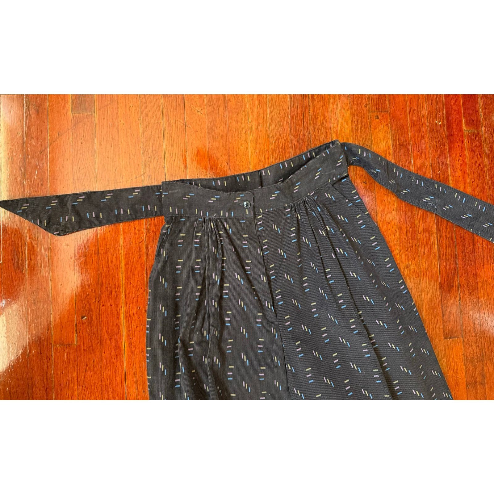 Vintage Vintage 70’s Union Made Black Corduroy Tapered Belt Pants XS Size 28" / US 6 / IT 42 - 5 Thumbnail