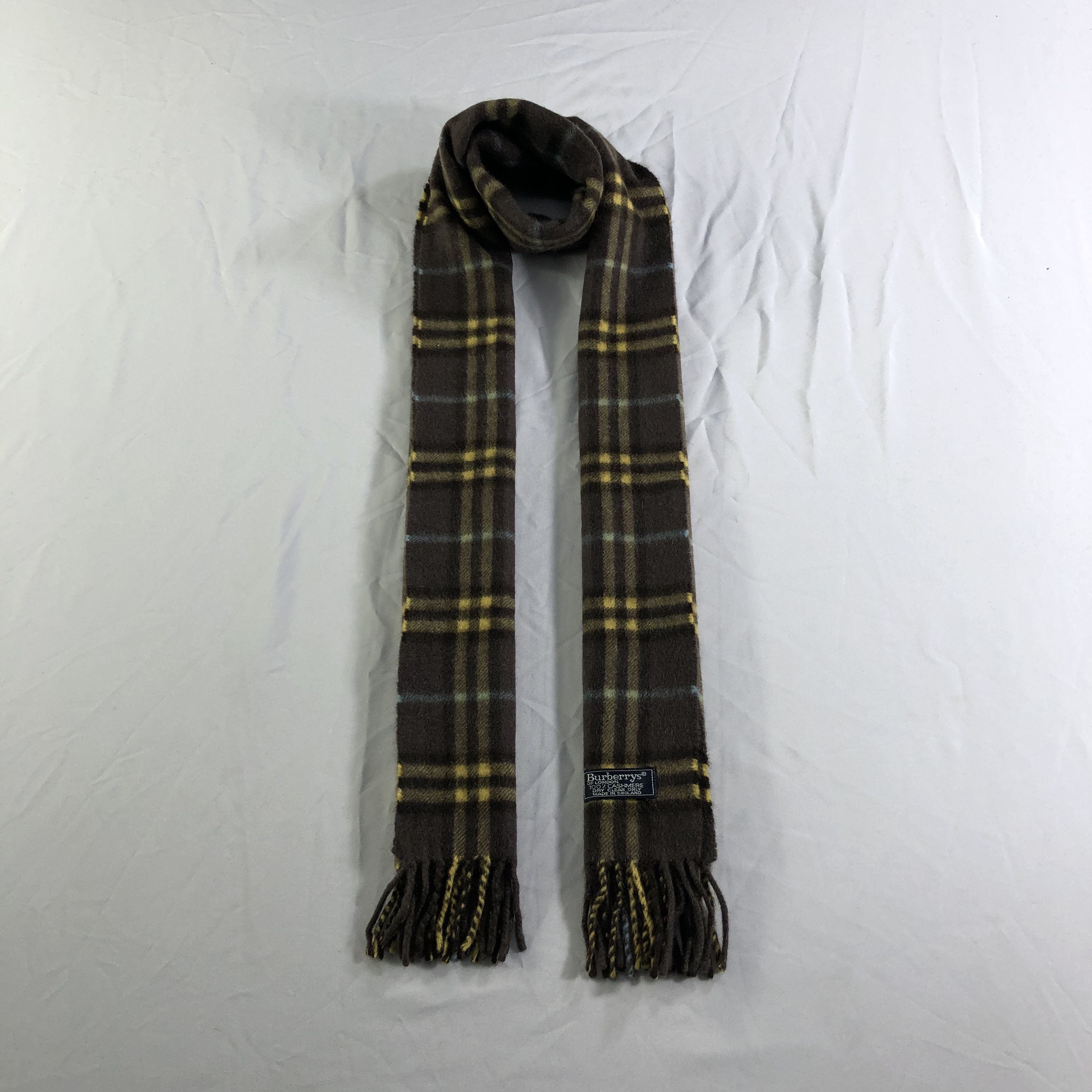 Burberry Burberrys Nova Check Cashmere Scarf Muffler Neckwear V2431 Size ONE SIZE - 1 Thumbnail