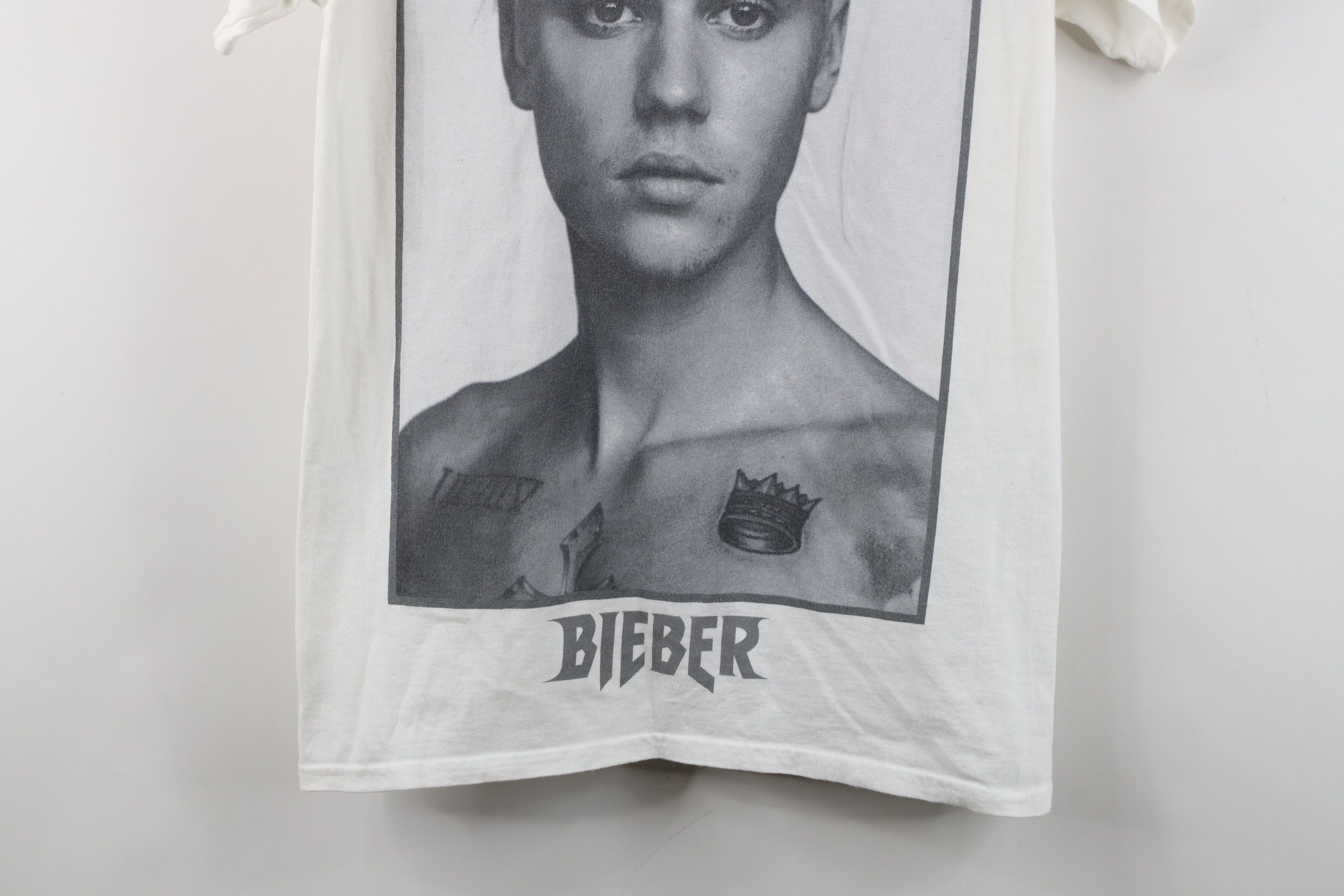 Vintage Streetwear Sorry Tour Justin Bieber Short Sleeve T-Shirt Size S / US 4 / IT 40 - 3 Thumbnail