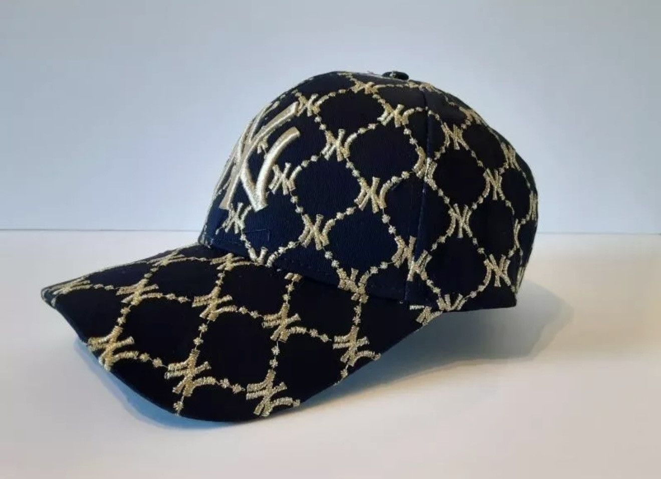 New York Yankees × Vintage NY Yankees Luxury Fashion Embroidery Hats (Navy and Gold) Size ONE SIZE - 2 Thumbnail