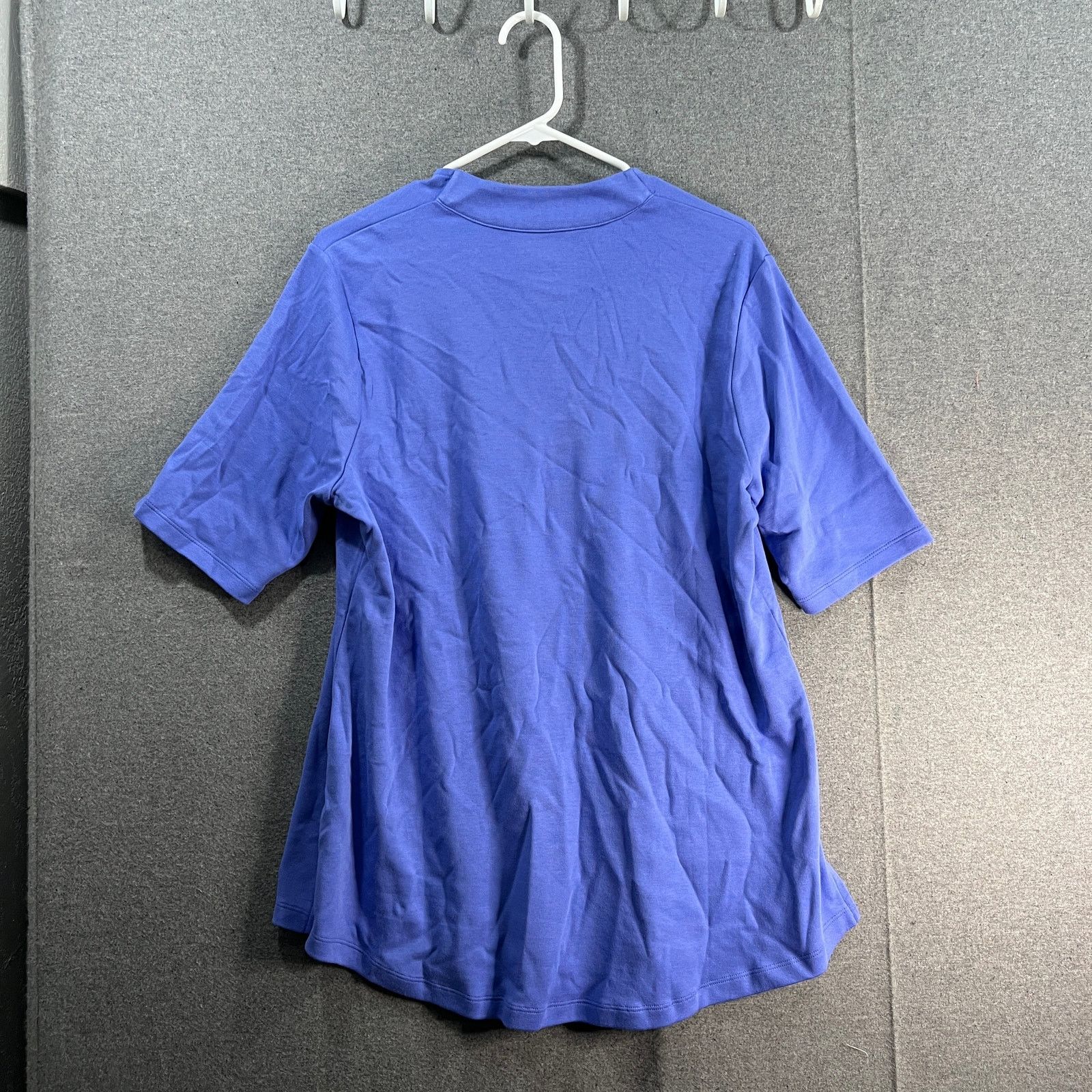 Isaac Mizrahi Isaac Mizrahi LIVE! Essentials V-Neck Elos Sleeve Size L / US 10 / IT 46 - 2 Thumbnail