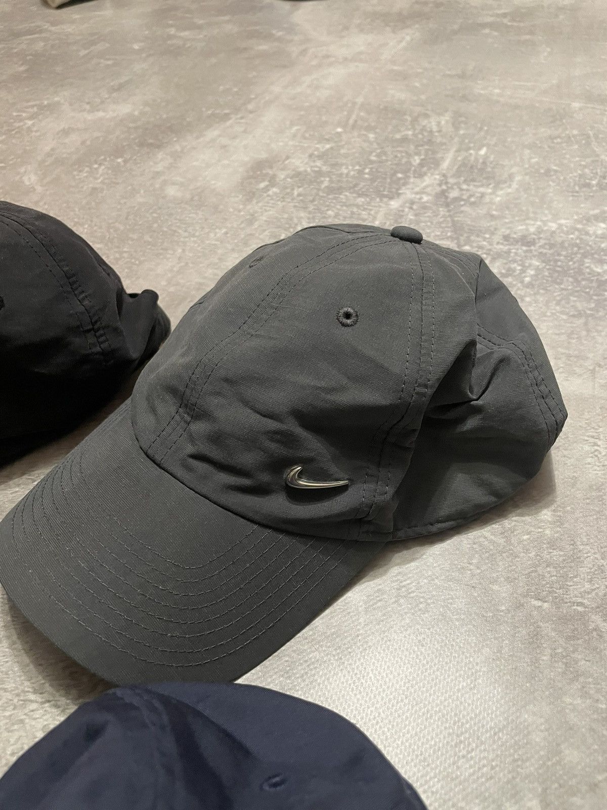 Nike × Vintage x6 Nike Metallic Swoosh Logo Cap Y2K Size ONE SIZE - 7 Thumbnail