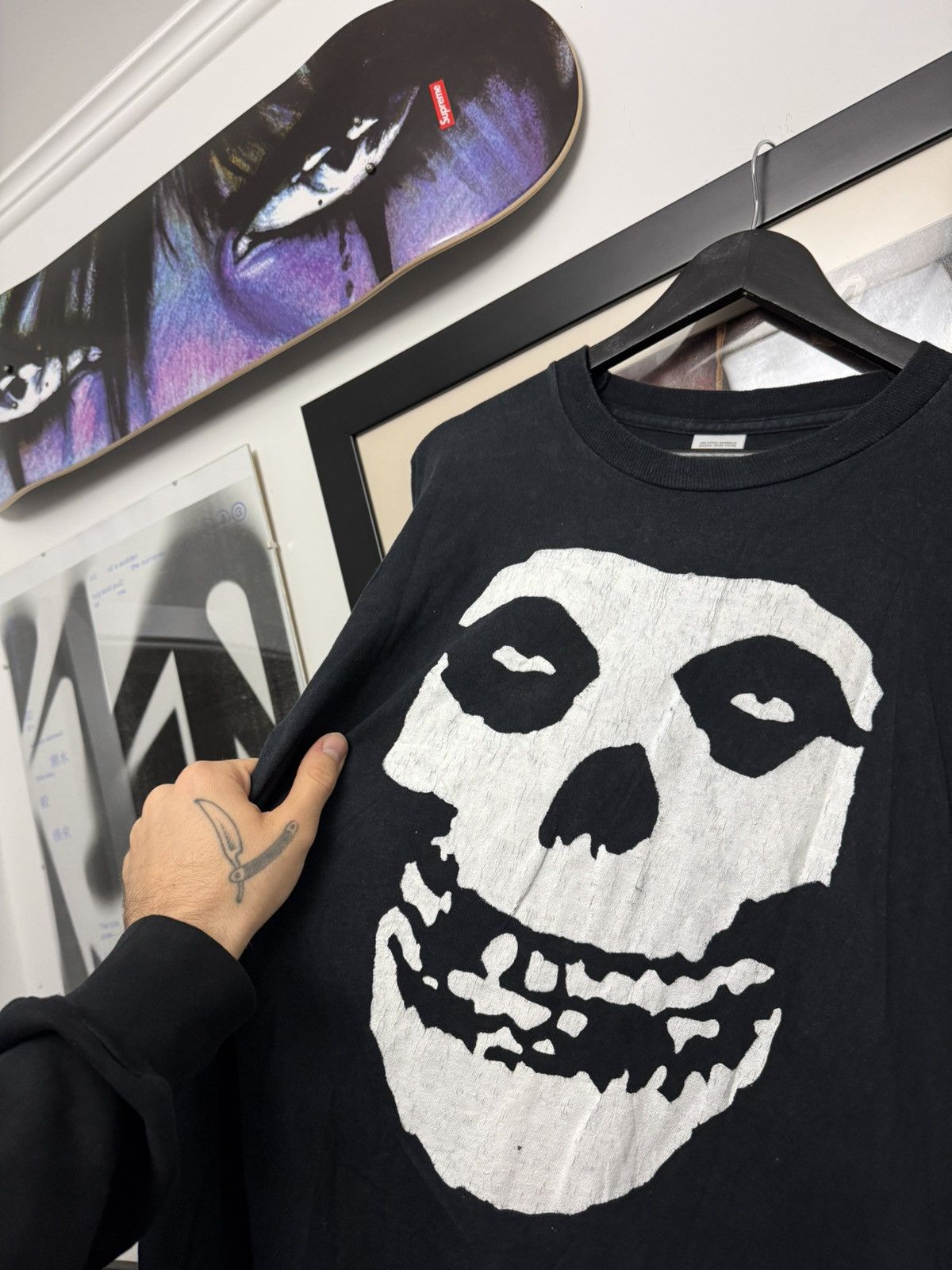Band Tees Vintage 90s Misfits Skull Logo Band Punk Rock Longsleeve Size US XL / EU 56 / 4 - 3 Thumbnail