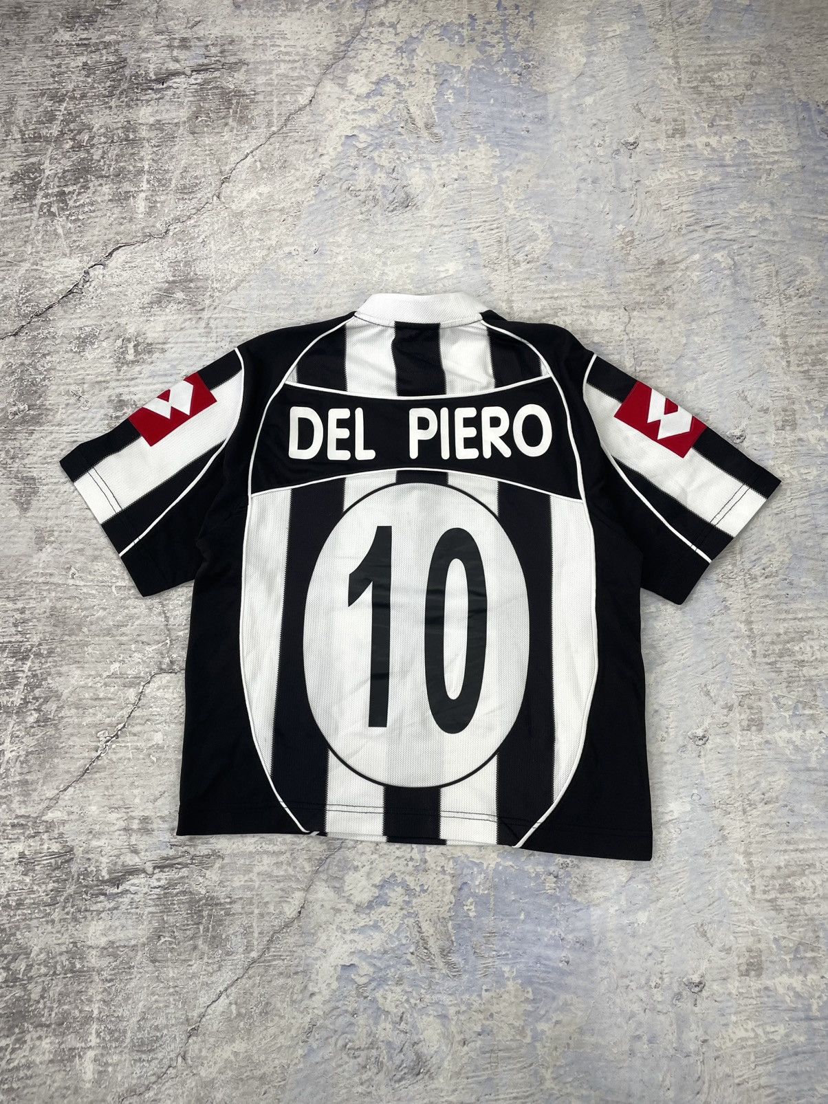 Vintage Mint Juventus 2002-2003 Home Shirt Alessandro Del Piero Size US S / EU 44-46 / 1 - 4 Thumbnail