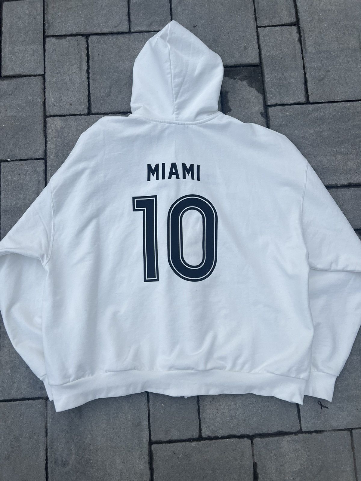 Balenciaga Balenciaga Miami Exclusive Soccer Hoodie Size US XL / EU 56 / 4 - 3 Thumbnail
