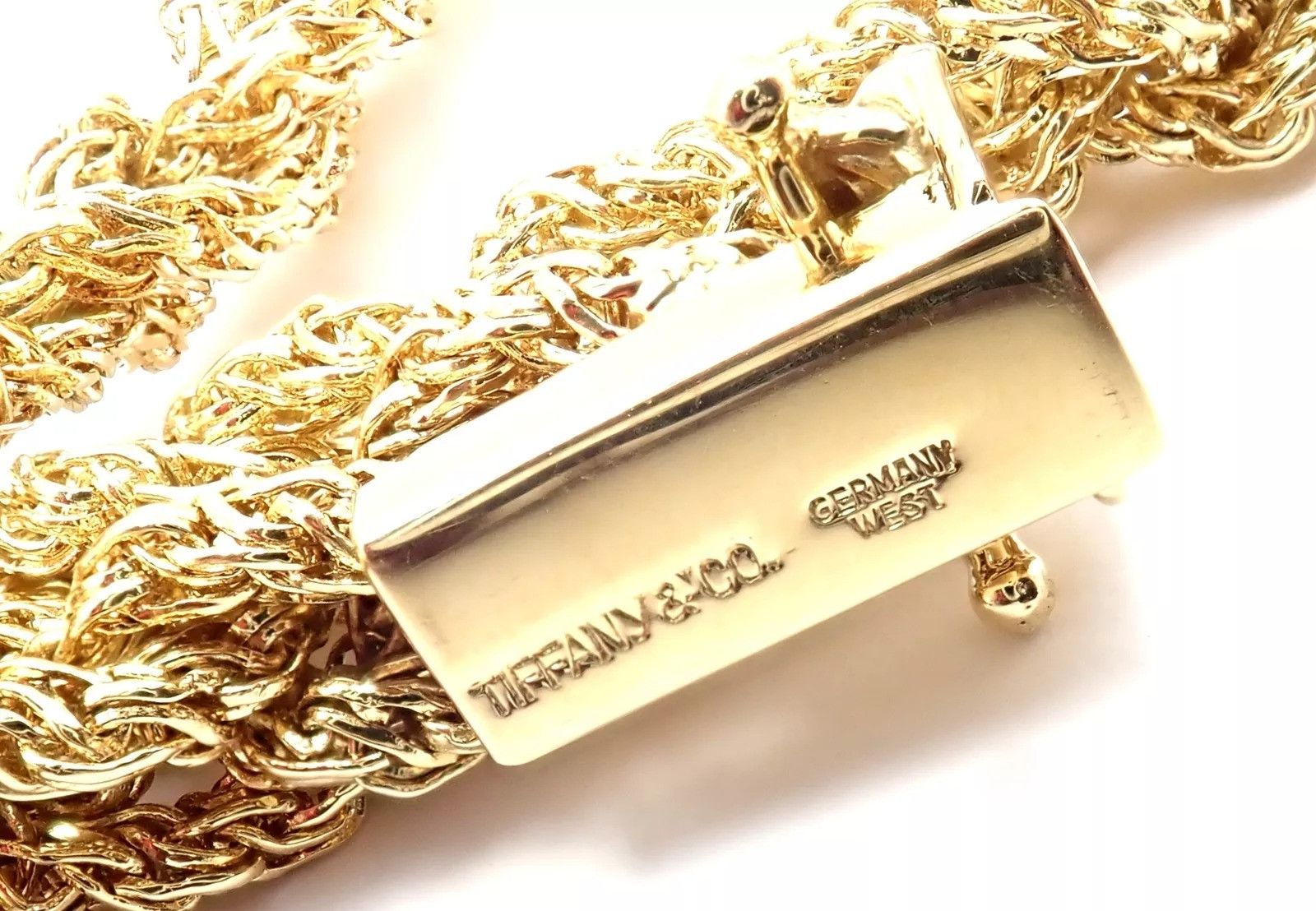 Tiffany & Co 18k Yellow Gold Basketweave Link Chain Necklace