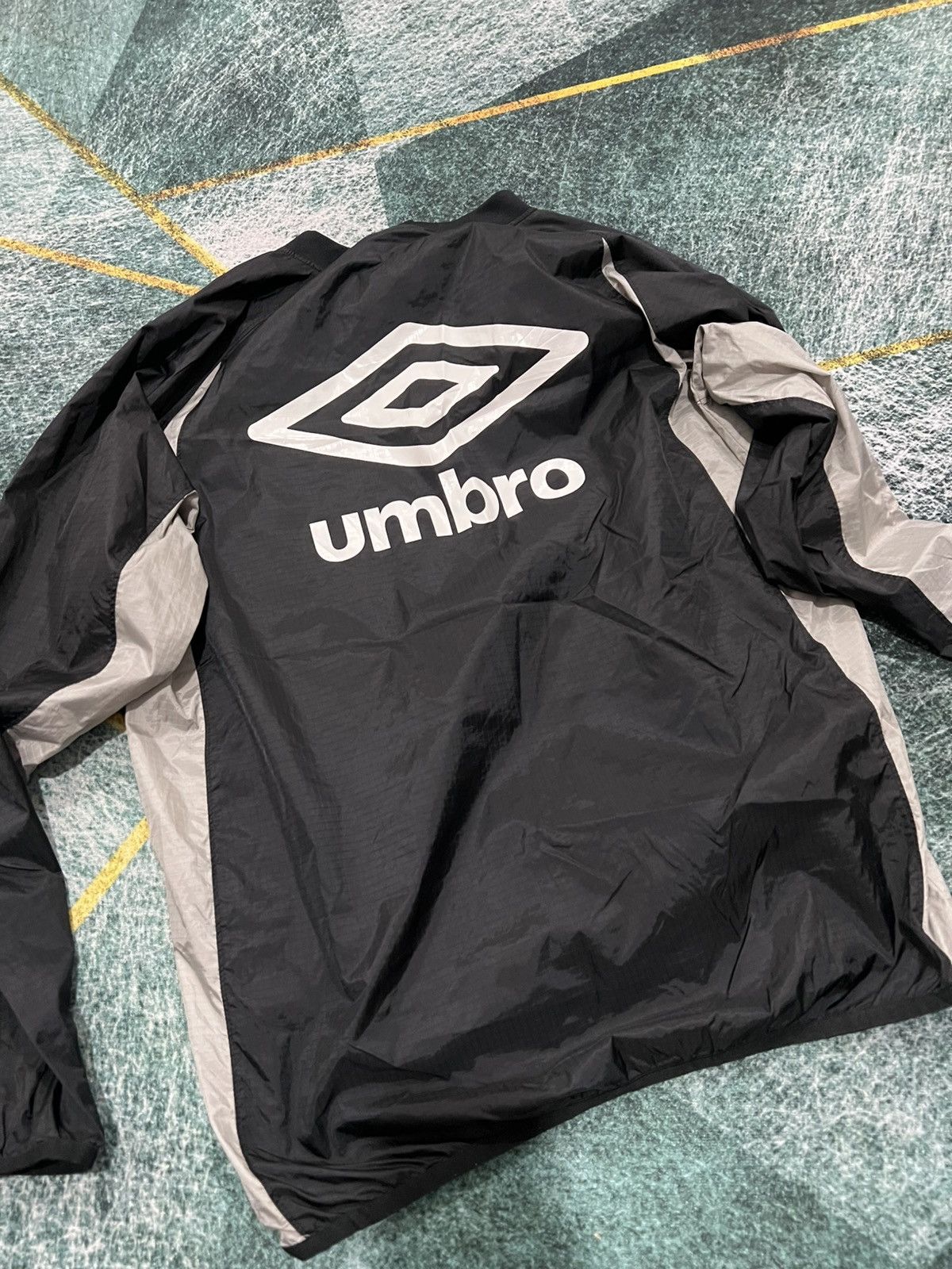 Umbro vintage umbro lightweight jumper Size US M / EU 48-50 / 2 - 5 Thumbnail
