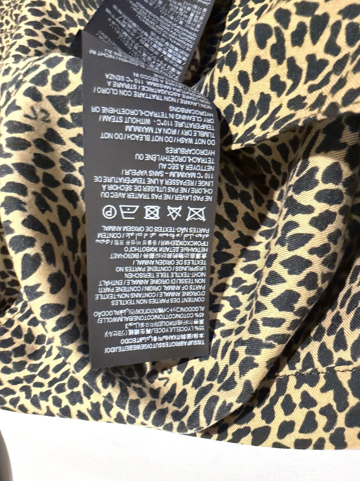 Saint Laurent Paris Saint Laurent men leopard print shirt. S. $890 Size US S / EU 44-46 / 1 - 9 Thumbnail