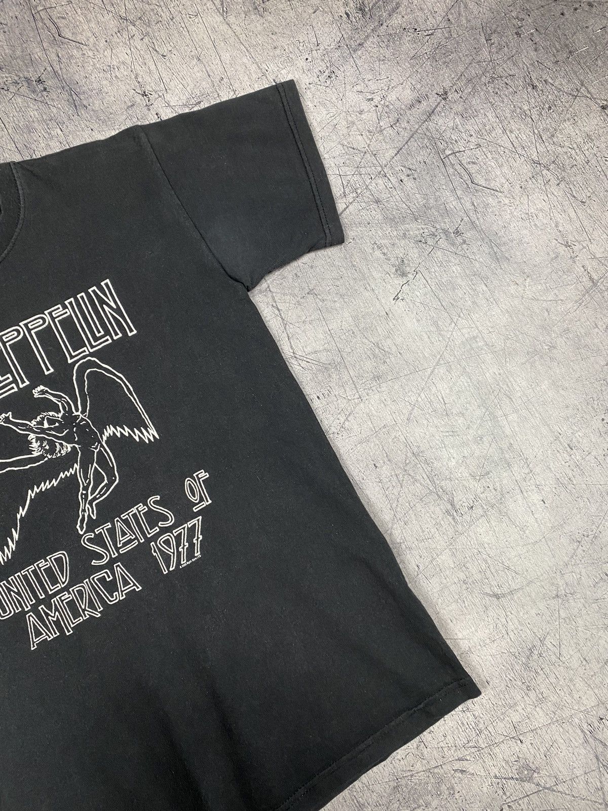 Led Zeppelin Vintage Led Zeppelin 2000 Tee T Shirt Size US S / EU 44-46 / 1 - 5 Thumbnail
