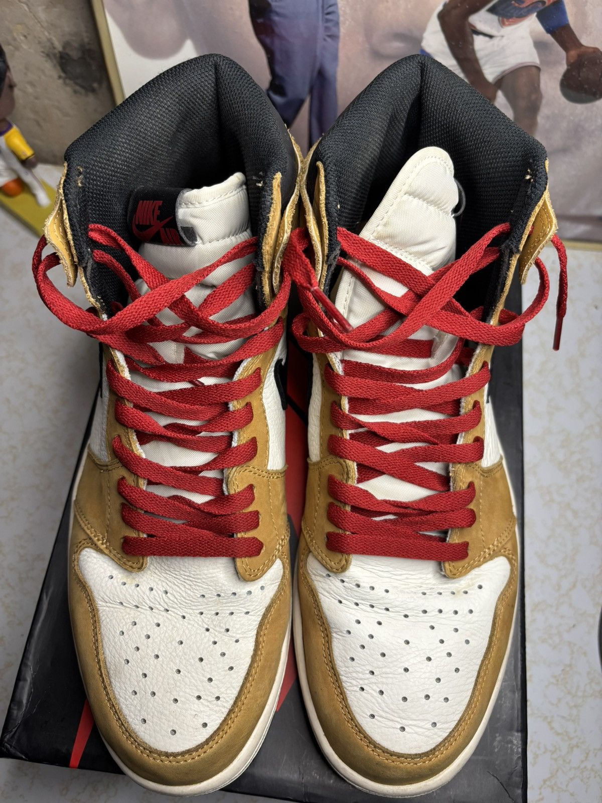 Jordan Brand Air Jordan 1 Retro High rookie of the year Size US 13 / EU 46 - 2 Thumbnail
