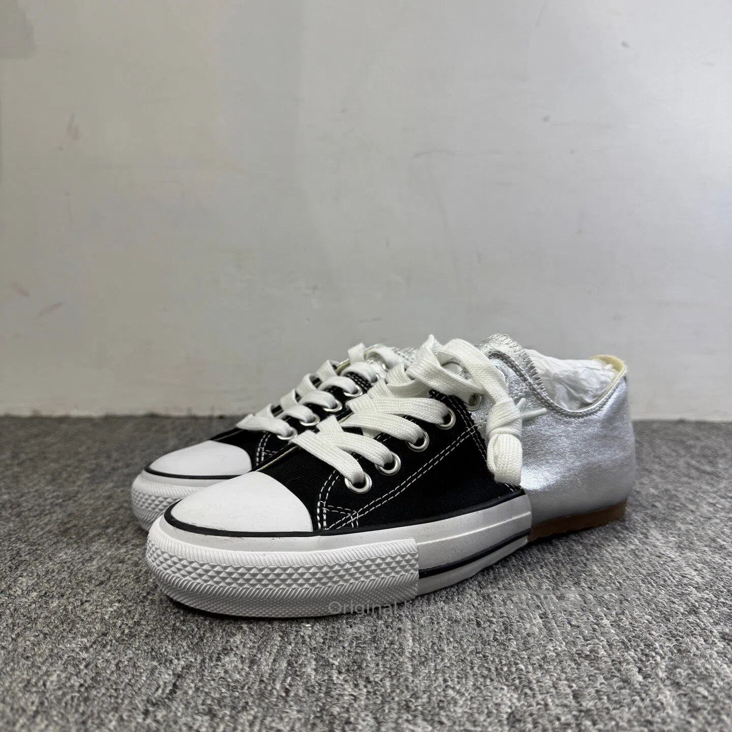 Maison MIHARA YASUHIRO miharayasuhiro Miyuan Kangyu Bowling Shoes| Size US 8 / EU 41 - 1 Thumbnail
