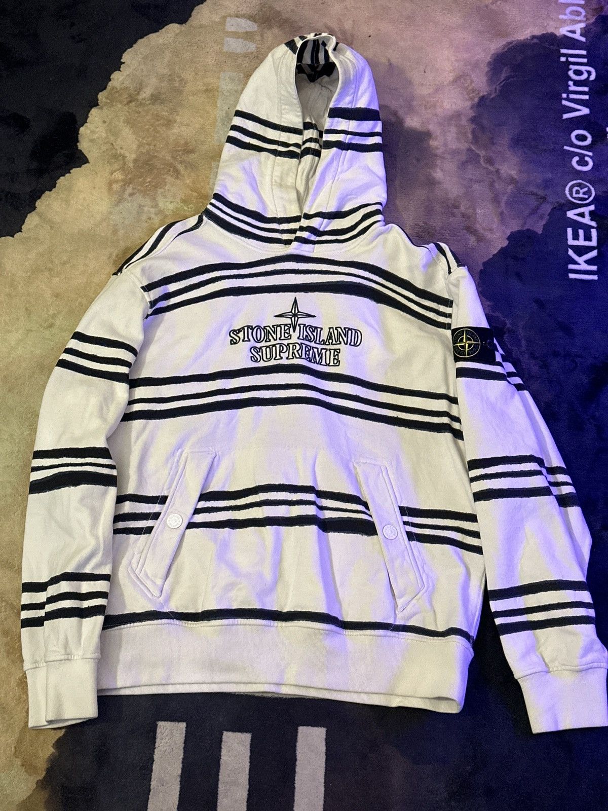 コラボ Supreme X Stone Island Warp Stripe Hooded Sweatshirt