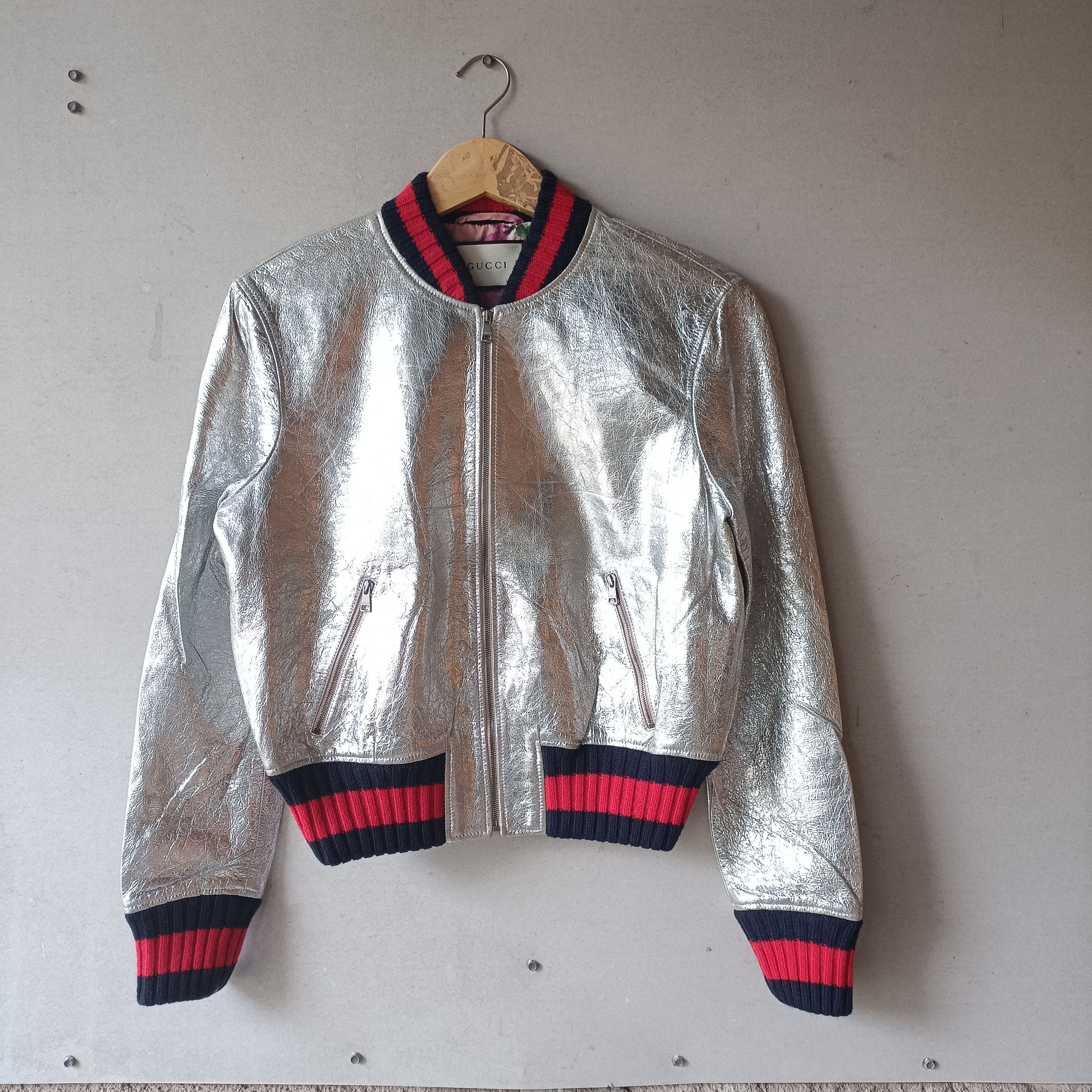 Gucci GUCCI Silver Crackle Leather Jacket in size 44IT(S) hs Size US S / EU 44-46 / 1 - 1 Thumbnail