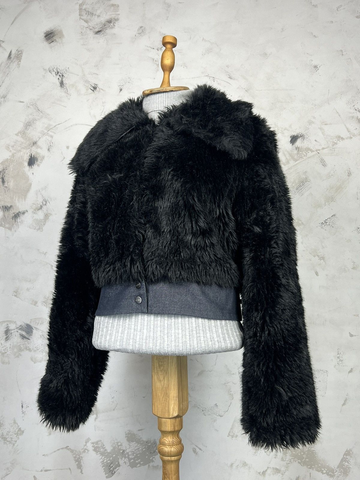 Ferre Vintage Ferre Jeans Black Faux Fur Jacket Size M Size M / US 6-8 / IT 42-44 - 2 Thumbnail