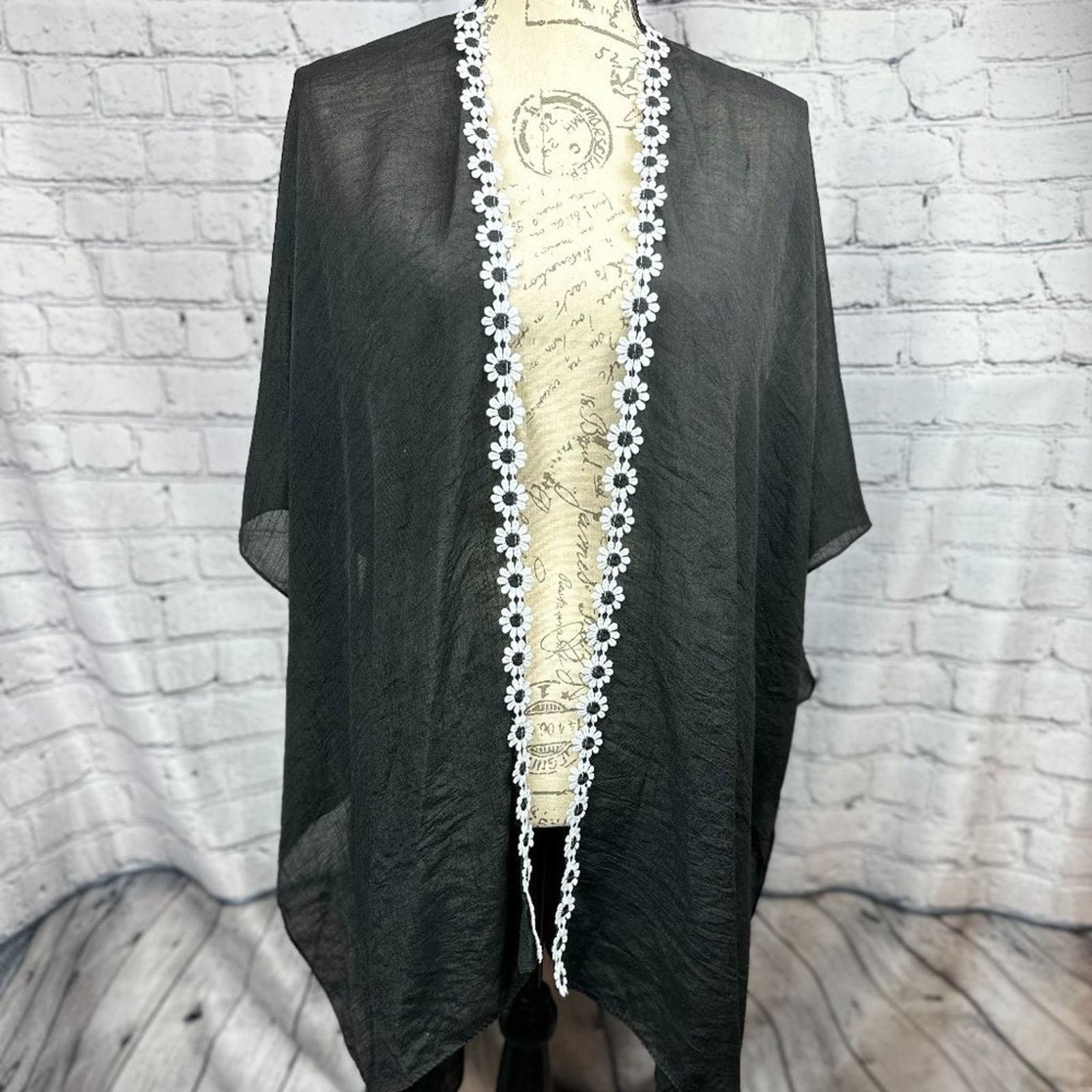 Other Black with White Daisies Kimono - Black/White - One Size Size ONE SIZE - 4 Thumbnail