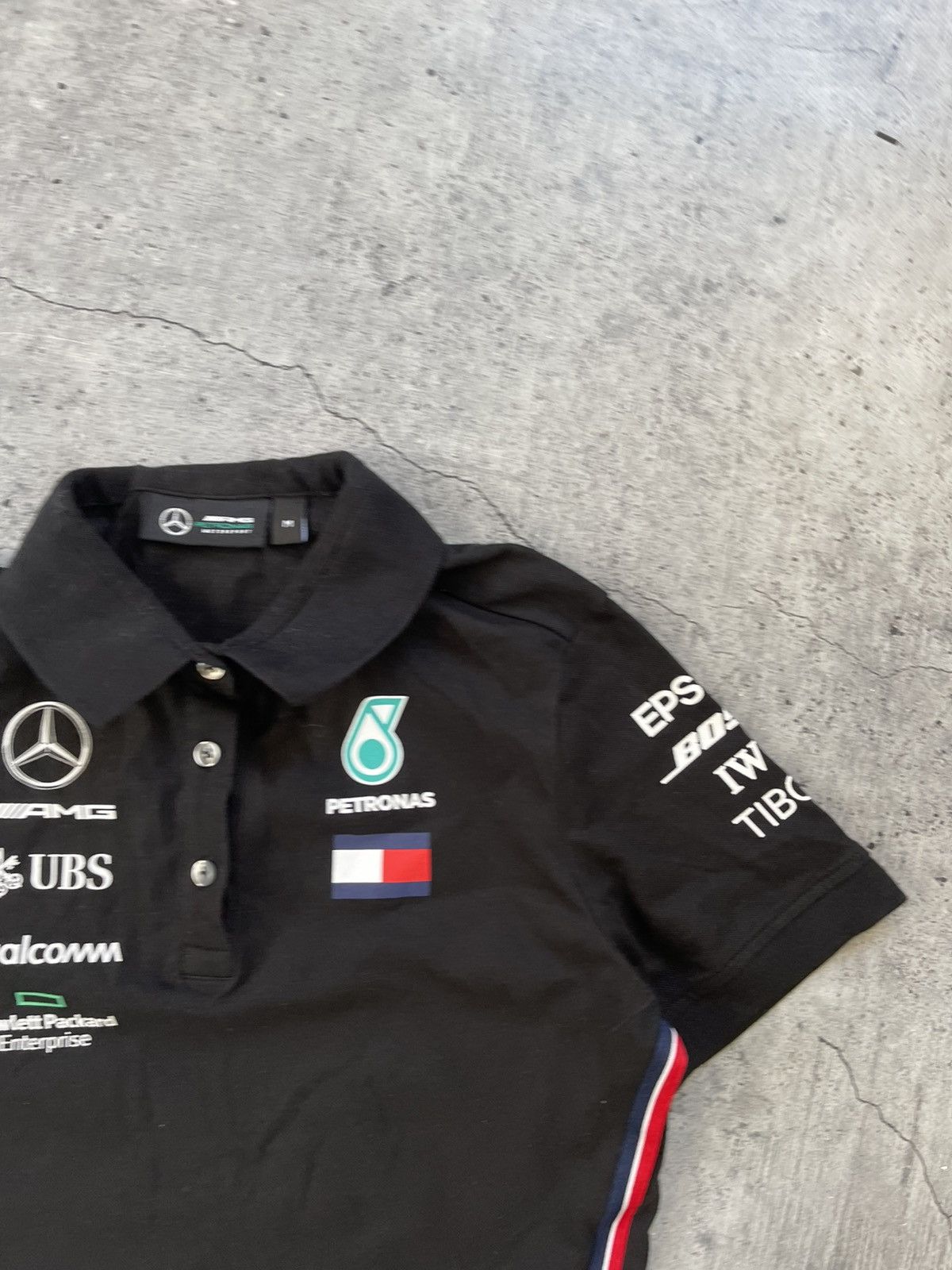 Mercedes-Benz Mercedes AMG Petronas F1 Racing Team Polo Shirt size Xs Size US XS / EU 42 / 0 - 3 Thumbnail