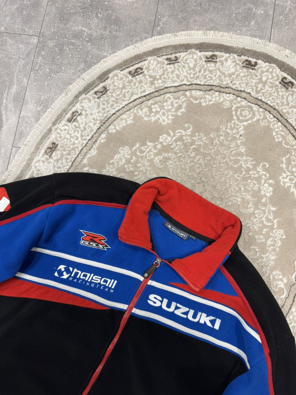 Vintage Suzuki fleece big logo racing jacket merch vintag sweatshirt Size US XL / EU 56 / 4 - 4 Thumbnail