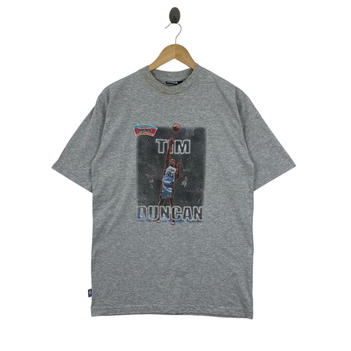 NBA Vintage 90s San Antonio Spurs Tim Duncan NBA T-Shirt Size M Size US M / EU 48-50 / 2 - 1 Thumbnail