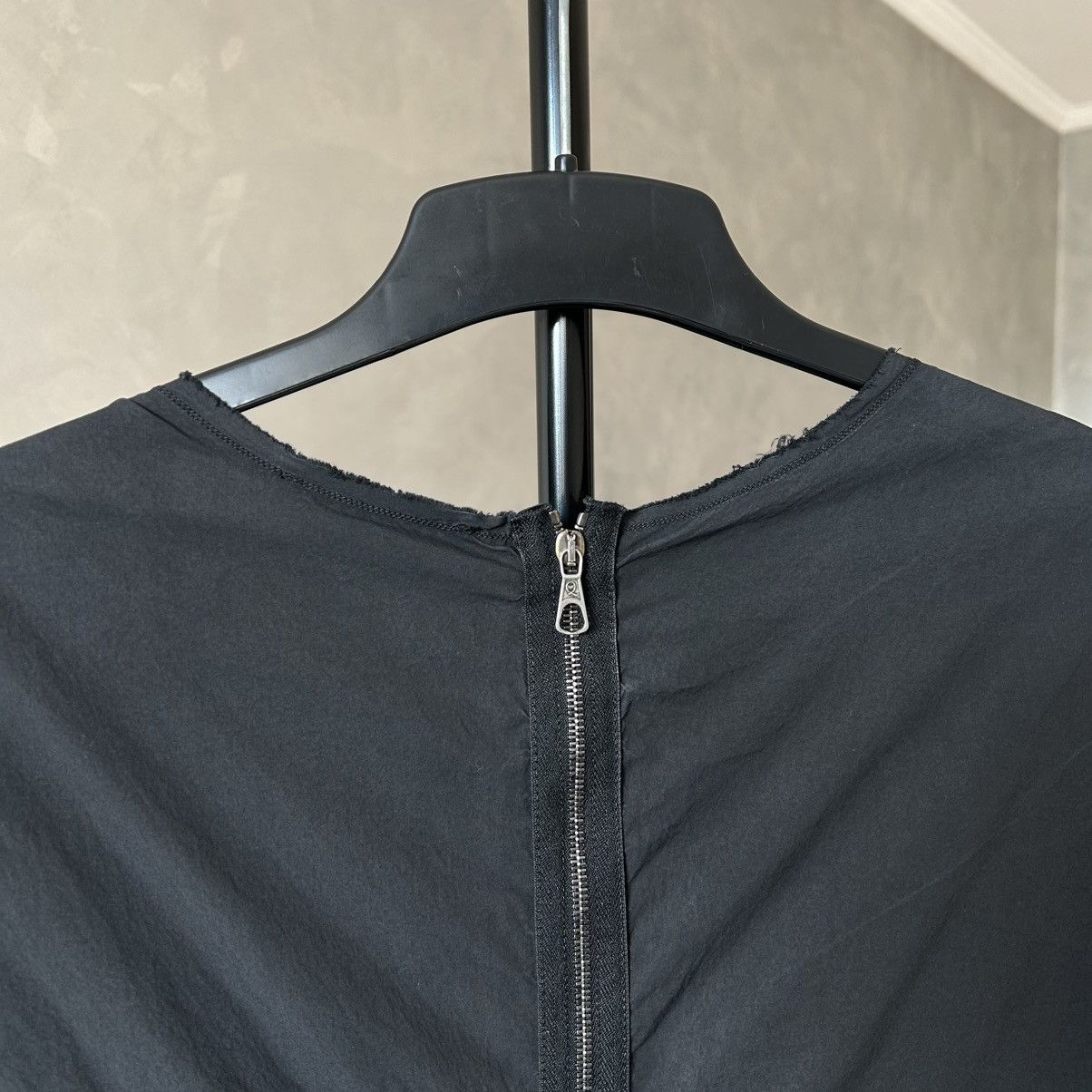 Alexander McQueen Alexander Mcqueen 2009 Raw Seam Cowl Neck Peplum Dress Size L / US 10 / IT 46 - 11 Thumbnail