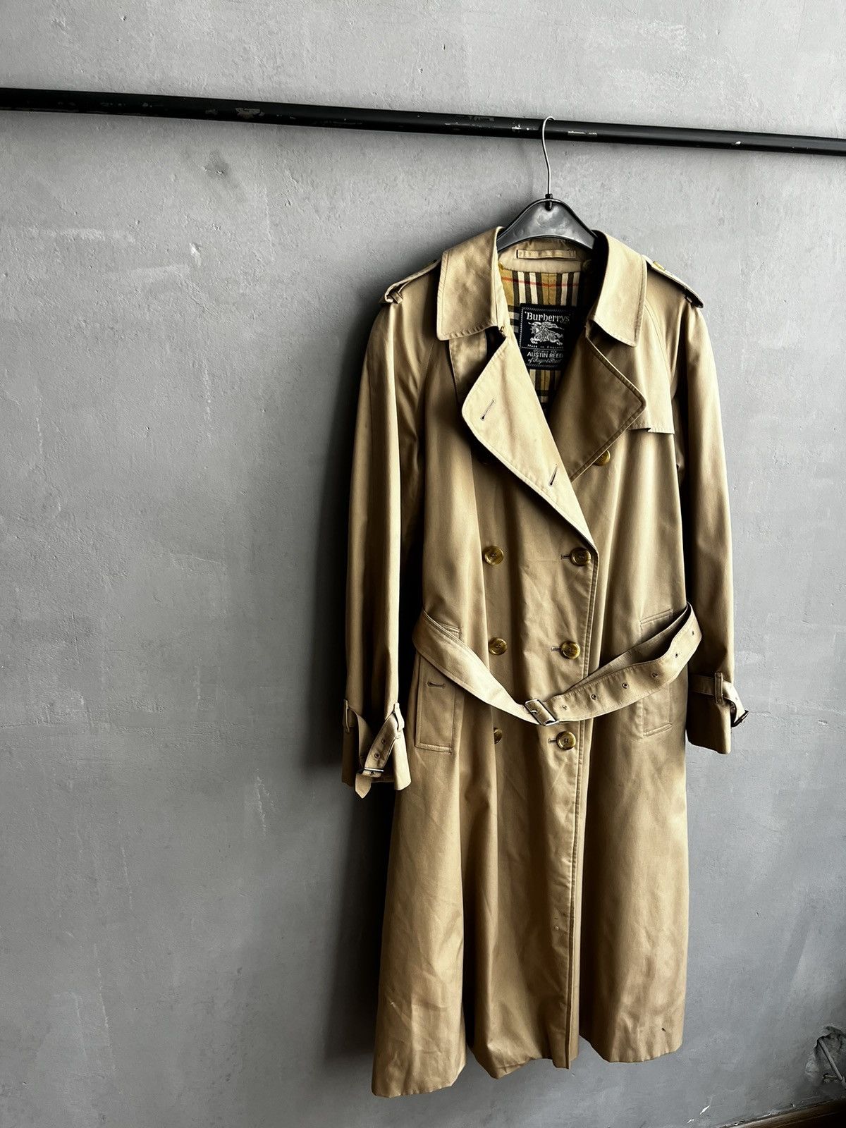 Burberry × Burberry Prorsum × Vintage Vintage Burberry trench coat Size US M / EU 48-50 / 2 - 3 Thumbnail