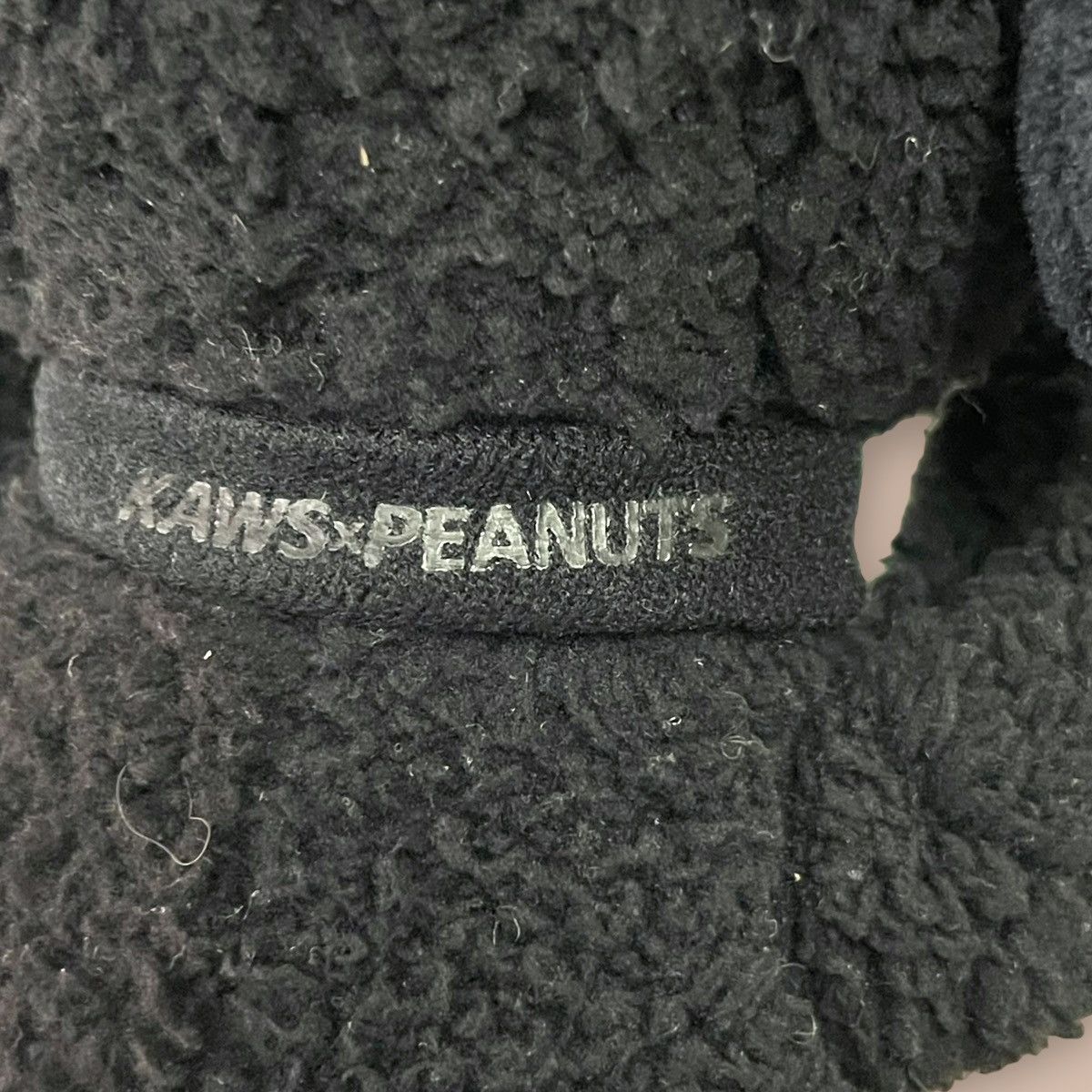 Kaws × Peanuts × Uniqlo KAWS x Uniqlo x Peanuts Snoopy Plush (Small) Dolls Size ONE SIZE - 10 Thumbnail
