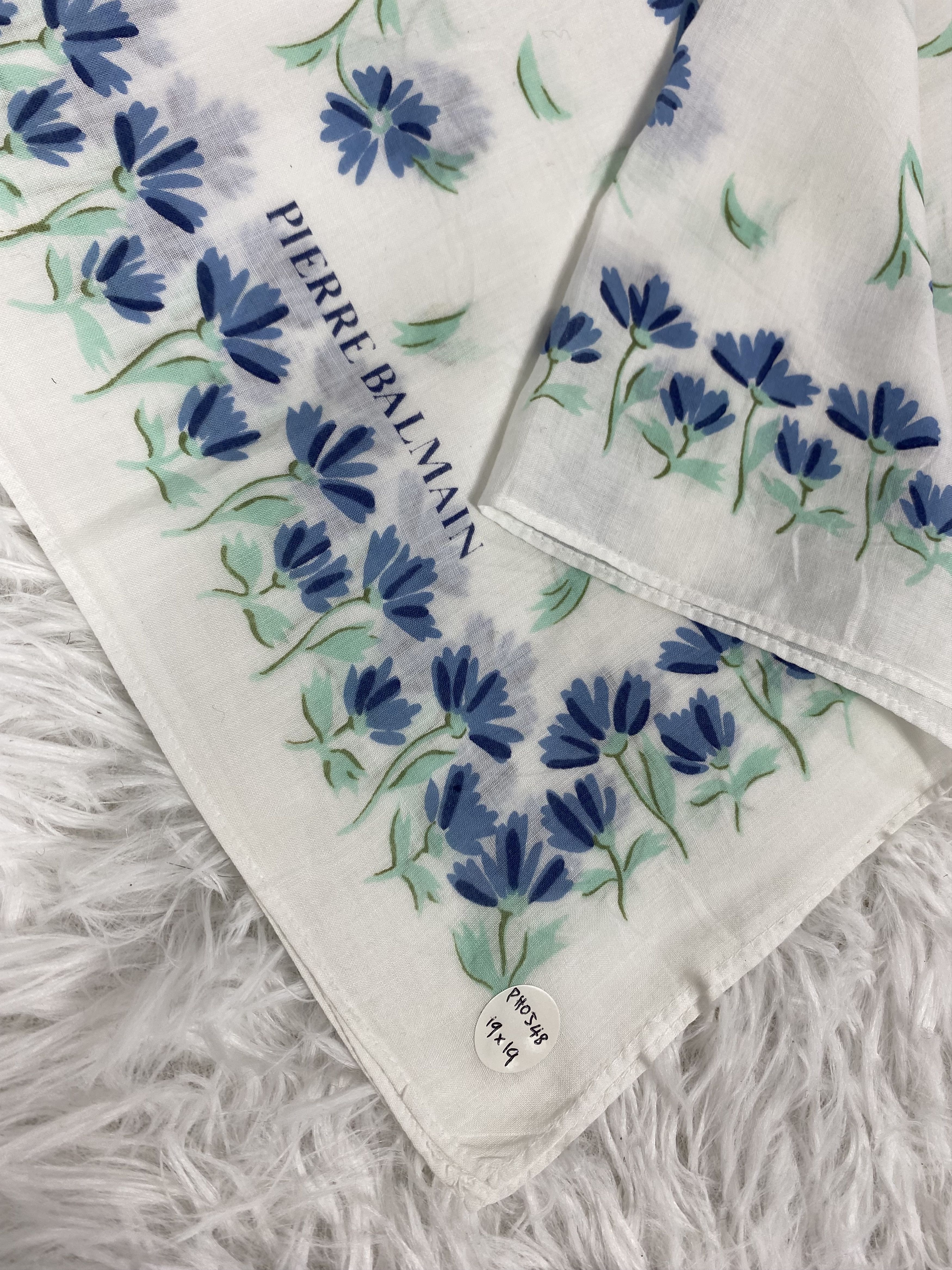 Pierre Balmain Vintage Pierre Balmain handkerchief Neckerchief PH0548 Size ONE SIZE - 2 Thumbnail
