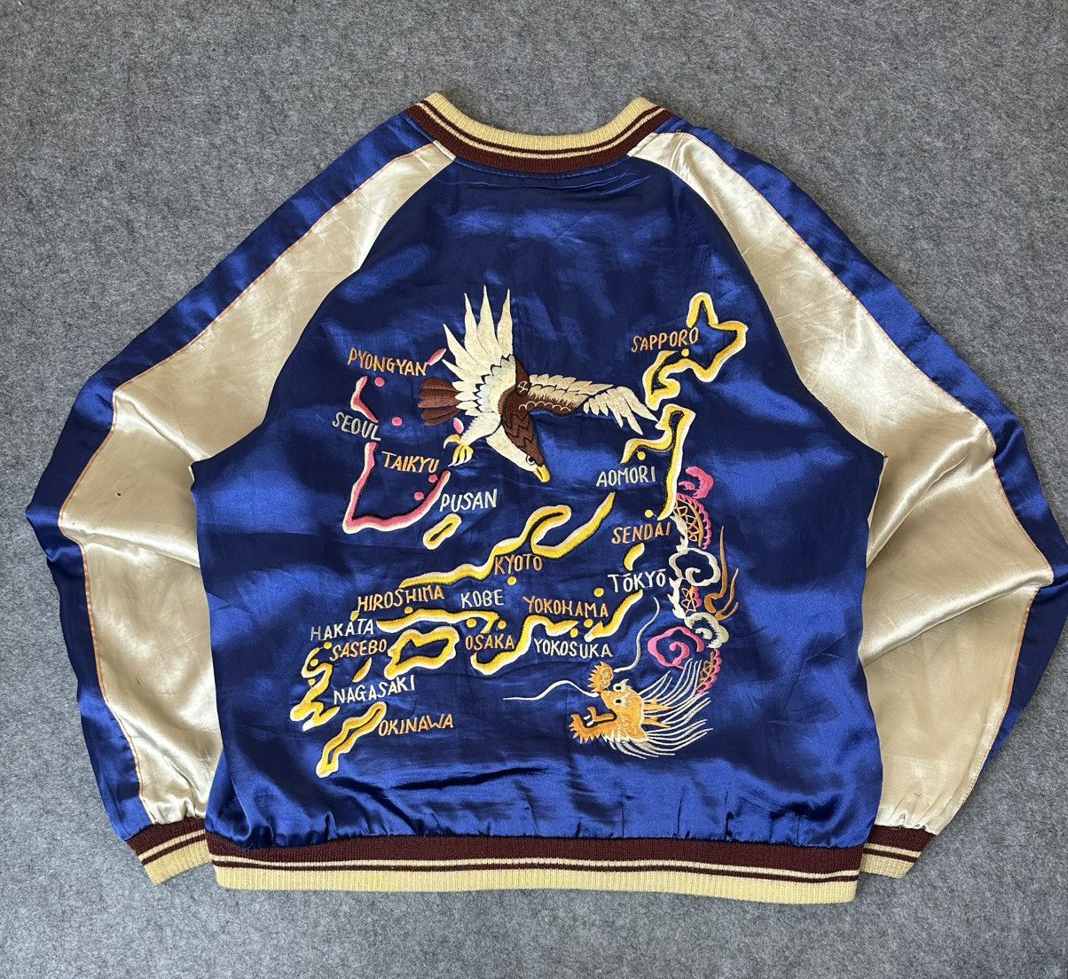 Japanese Brand Sukajan Tailor Toyo Japanese reversible souvenir jacket. Size US L / EU 52-54 / 3 - 1 Thumbnail