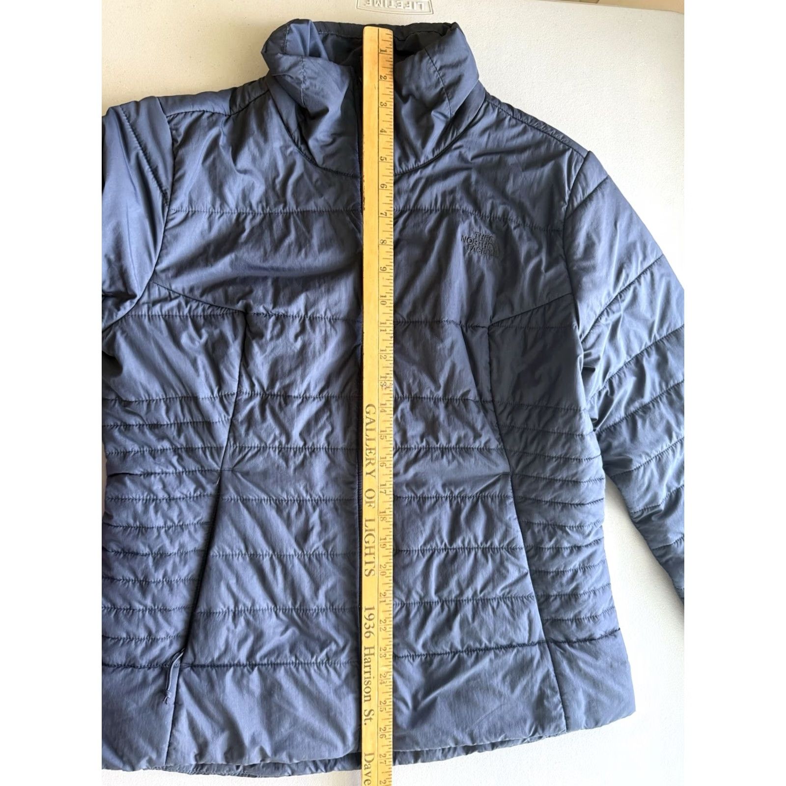 The North Face The North Face Coat Womens Medium Solid Charcoal Gray Puffer Outdoor Hike Climb Size M / US 6-8 / IT 42-44 - 3 Thumbnail