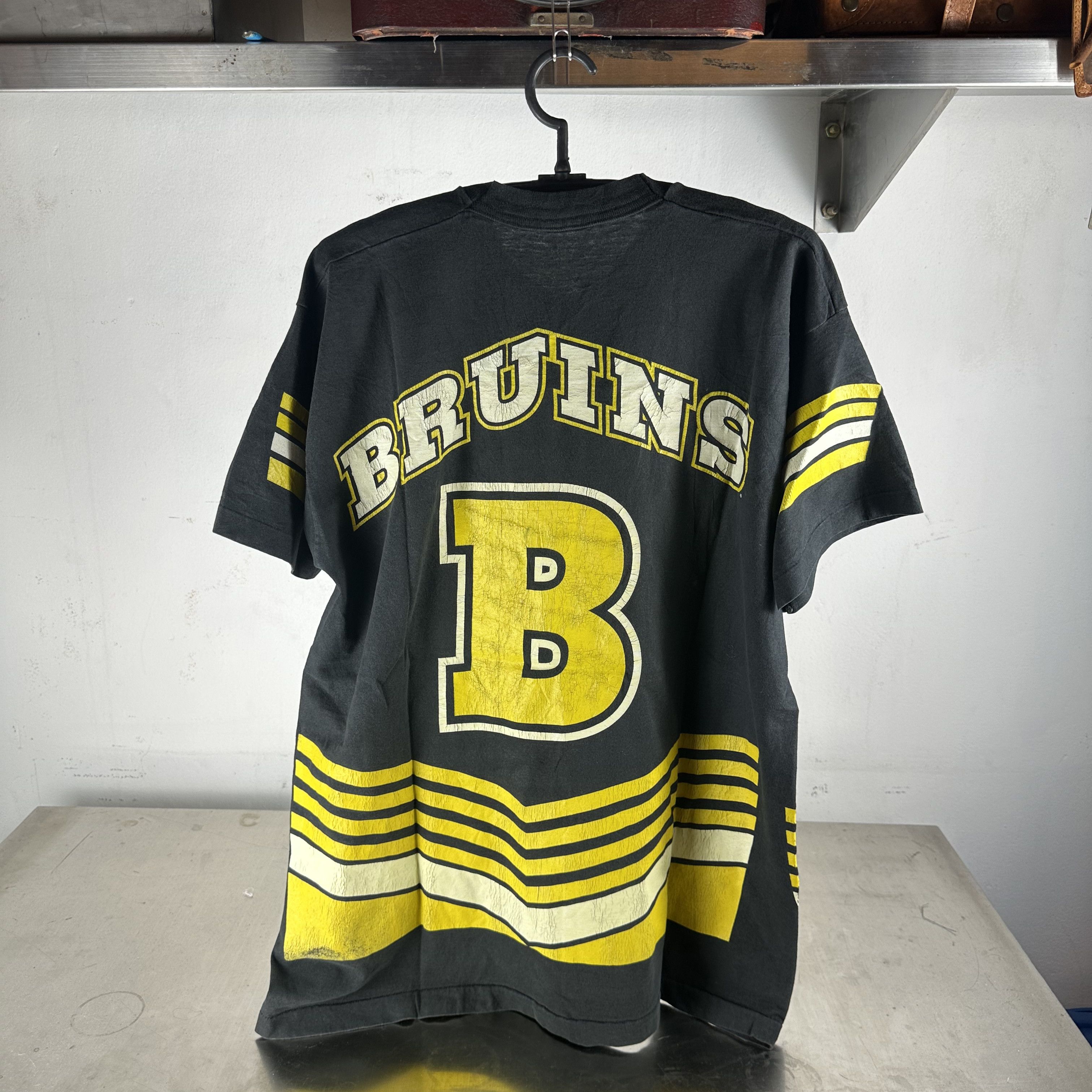 Vintage ​Vintage 90s Boston Bruins NHL Salem Sportswear AOP T-Shirt Size US XL / EU 56 / 4 - 3 Thumbnail