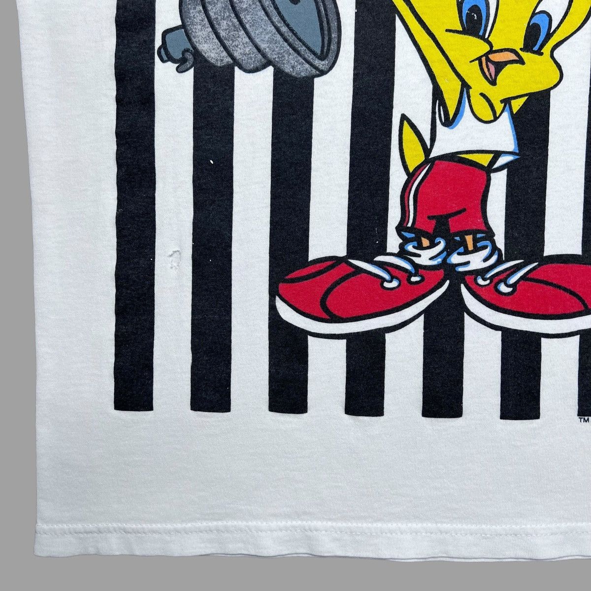 Vintage × Warner Bros Vintage 1996 Tweety’s Gym Looney Tunes Cartoon T-Shirt Size US L / EU 52-54 / 3 - 8 Thumbnail